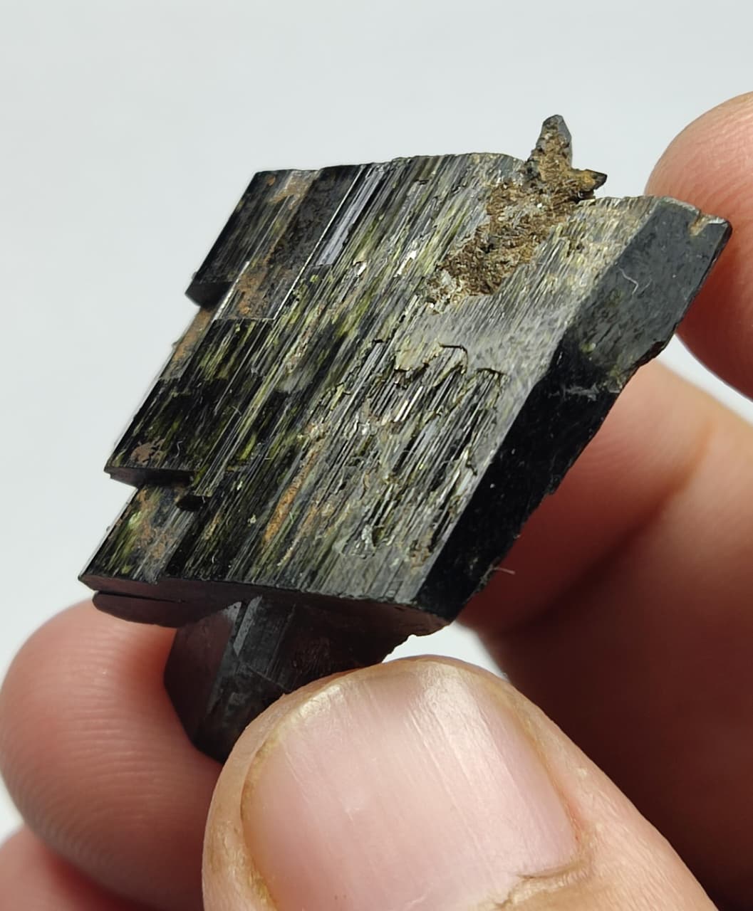 Natural aegirine crystal 11 grams