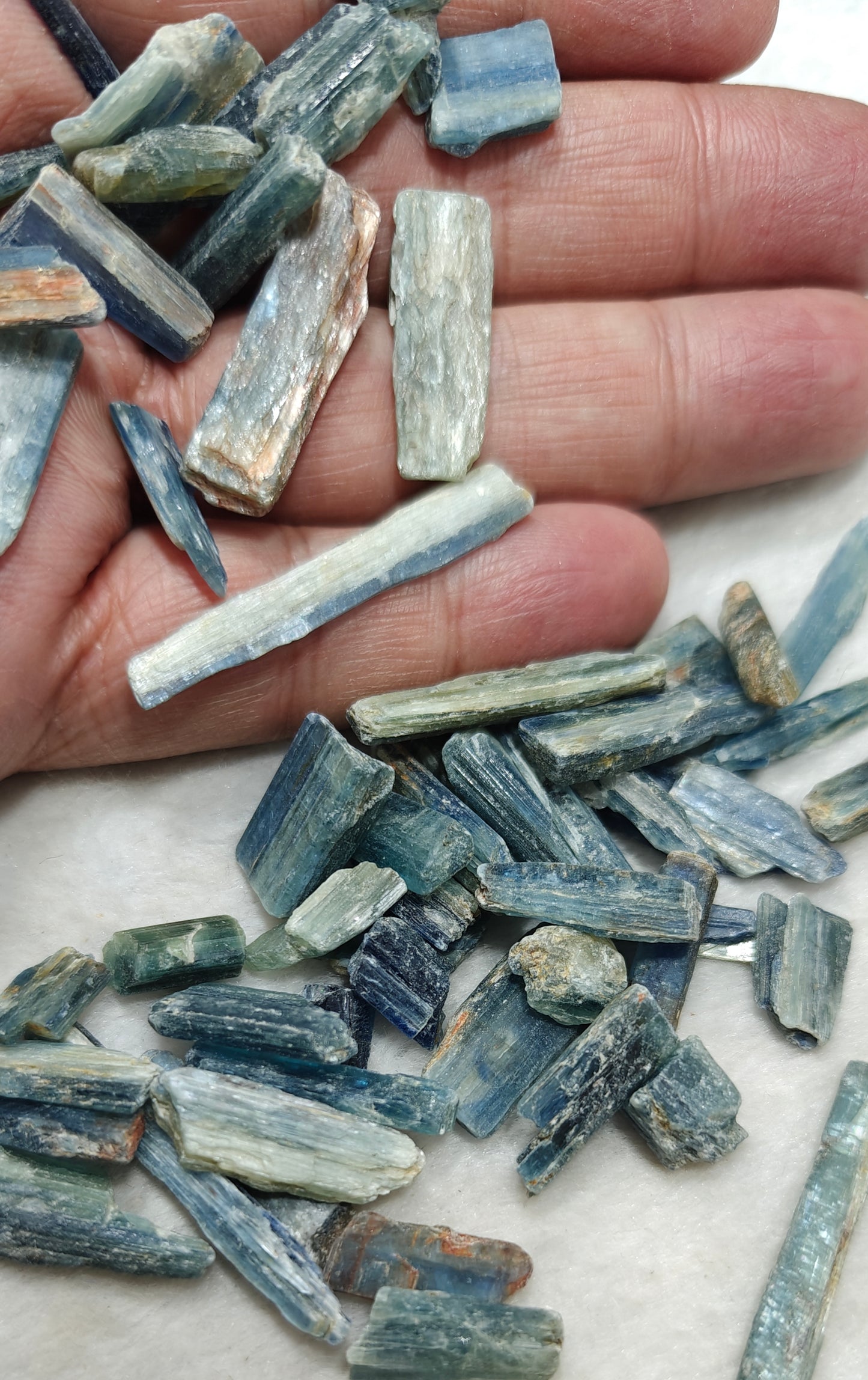 Natural kyanite crystals collection 80 grams