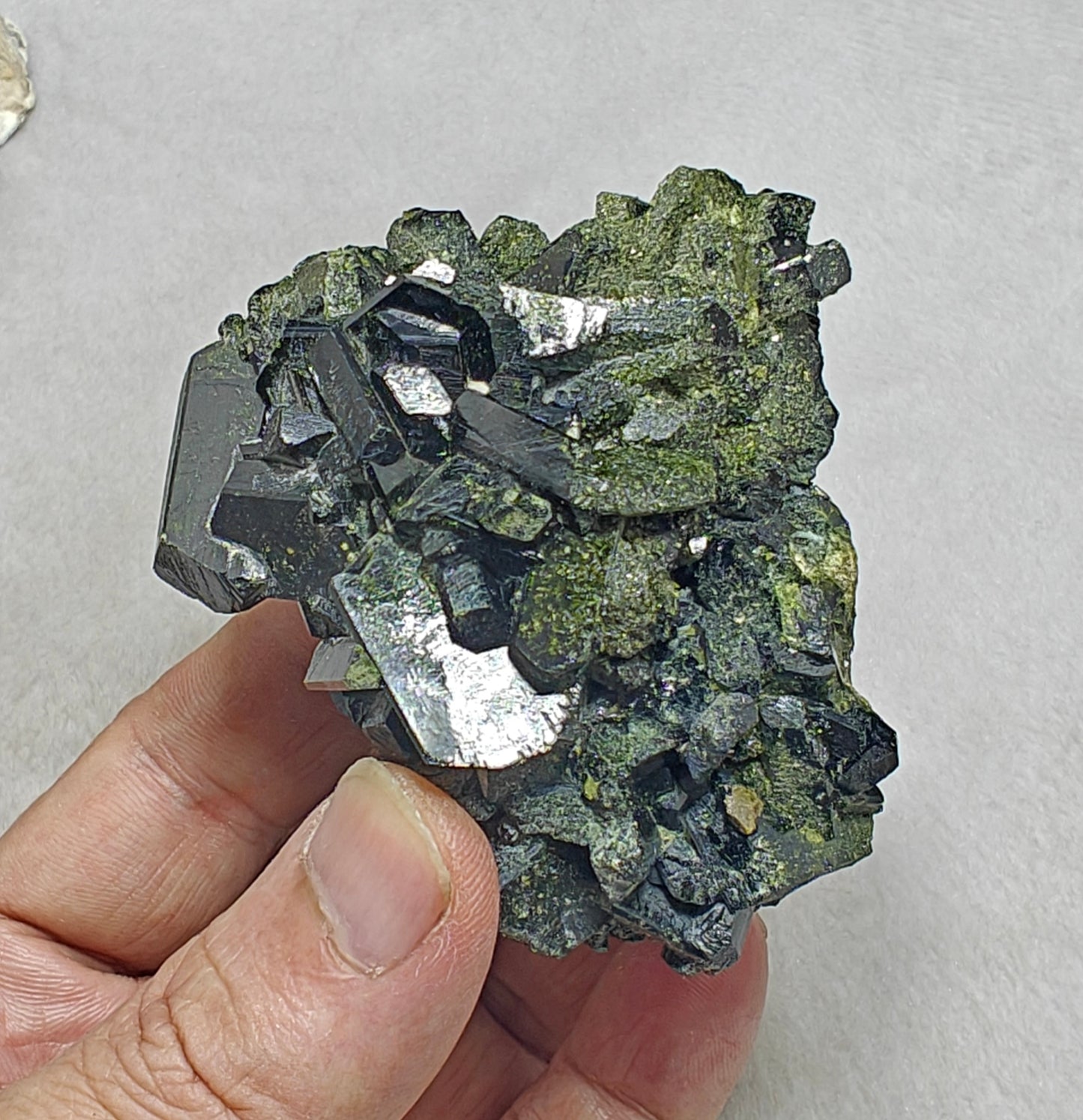 Epidote cluster natural terminations 298 grams