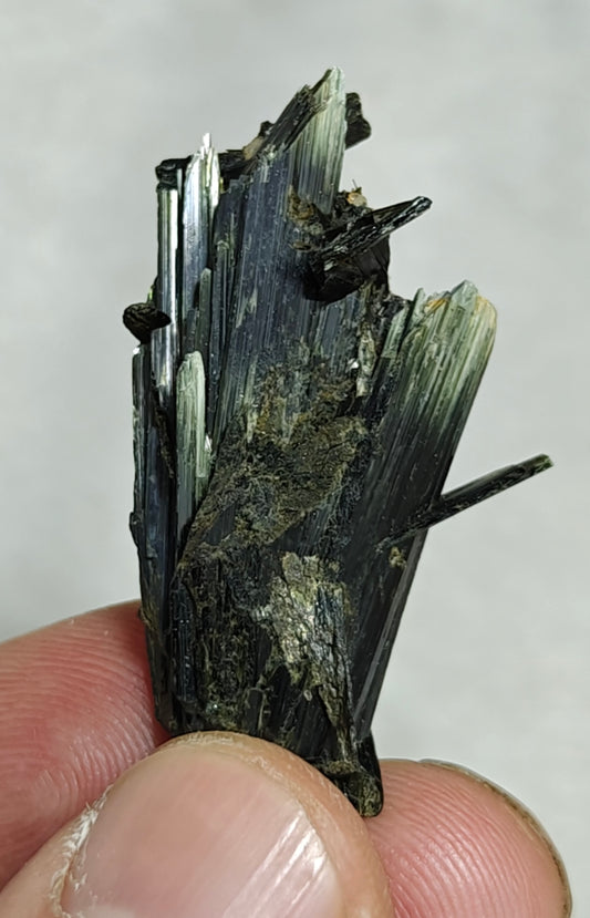 Natural aegirine specimen 63 carats