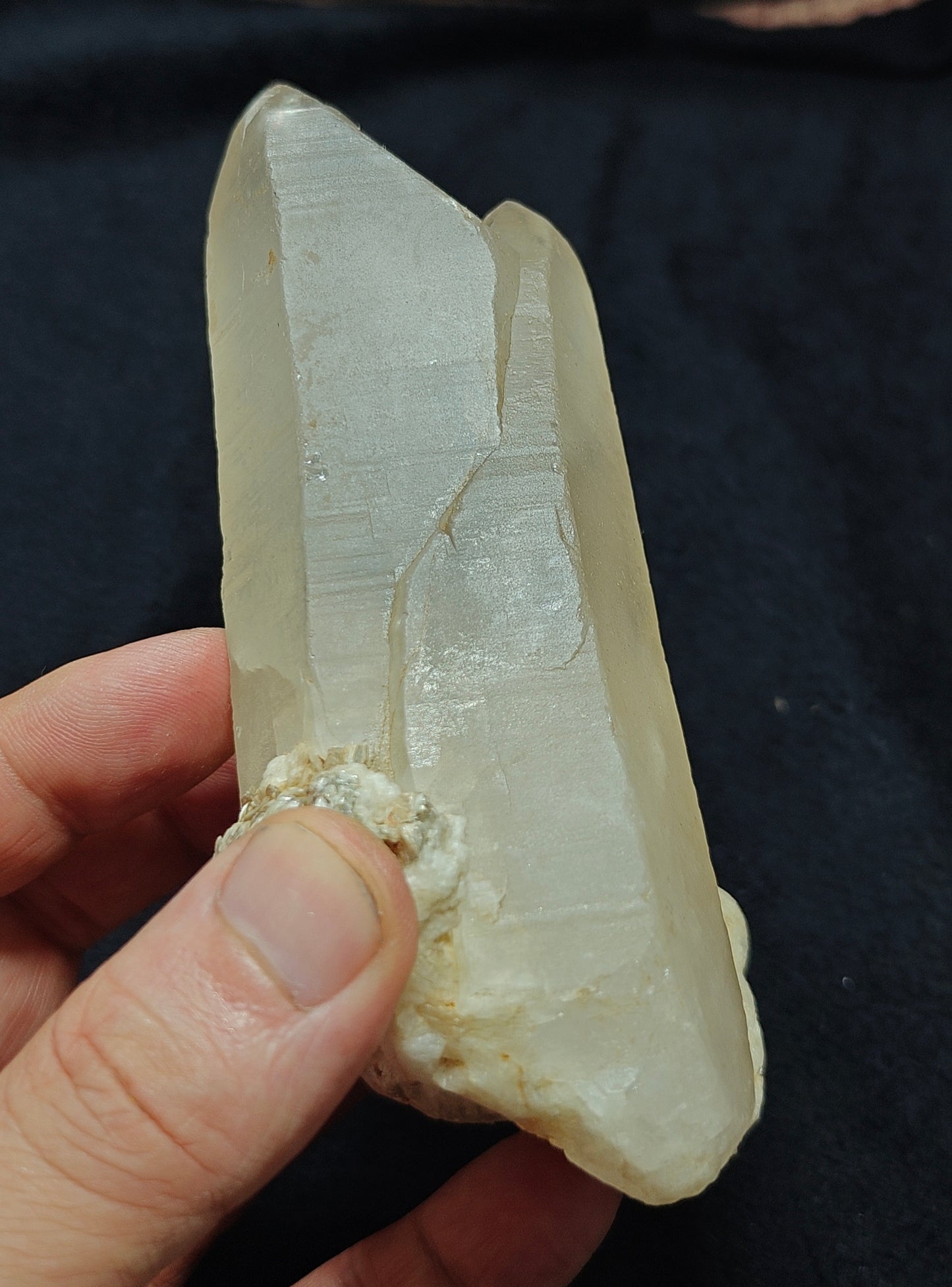 Milky/light golden yellow Quartz Crystal 488 grams
