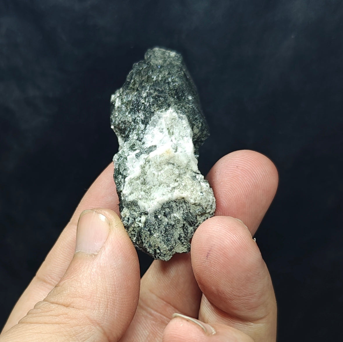 Terminated Chlorite Rutile Etched Quartz crystal 49 grams