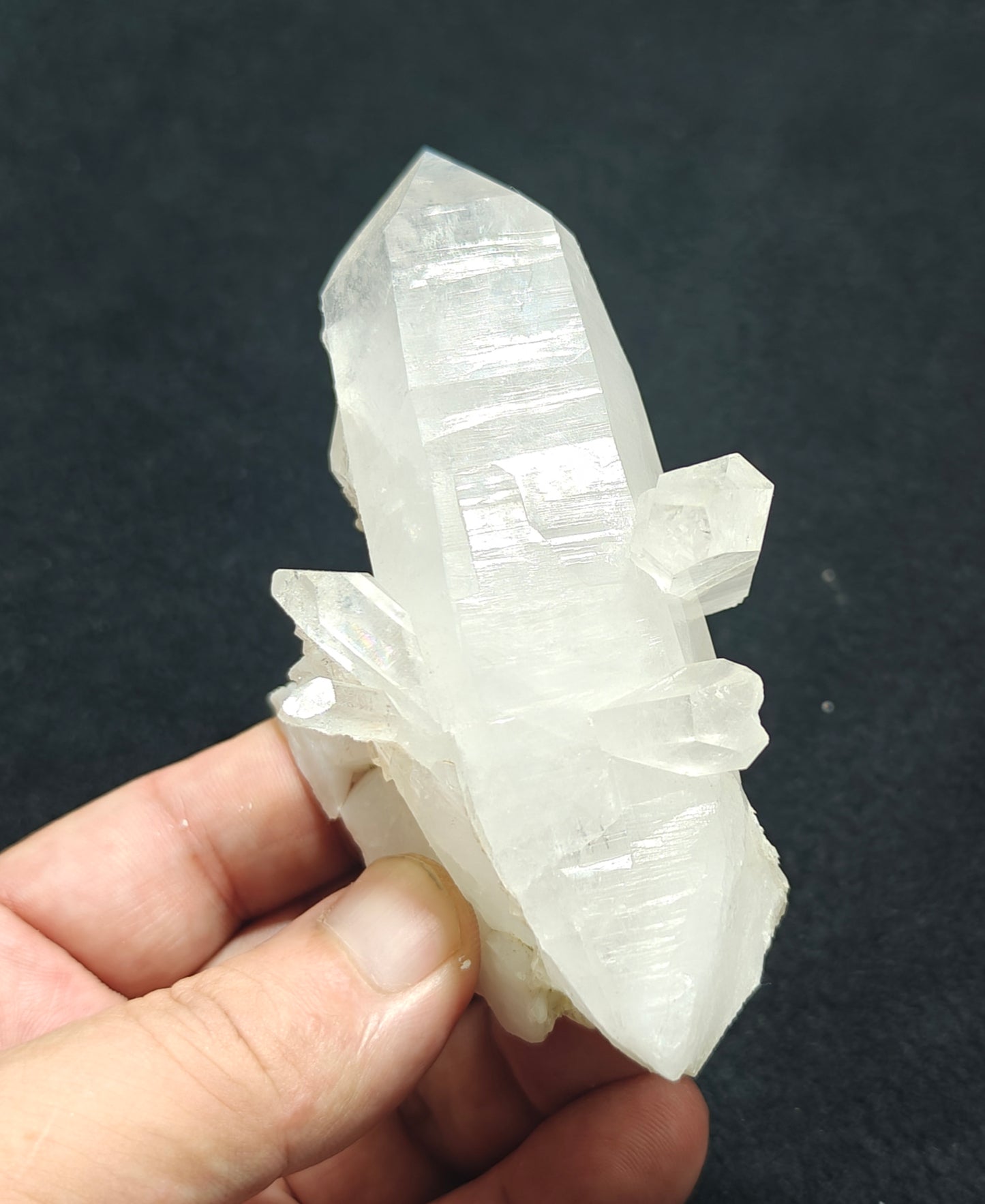 An amazing beautifully terminated clear Quartz Crystals cluster 223 grams