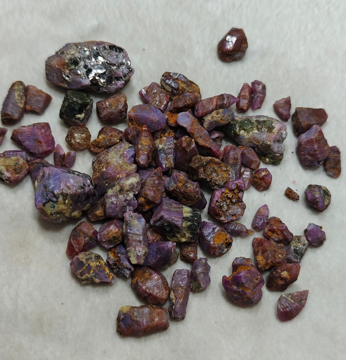 Ruby Crystals lot 170g