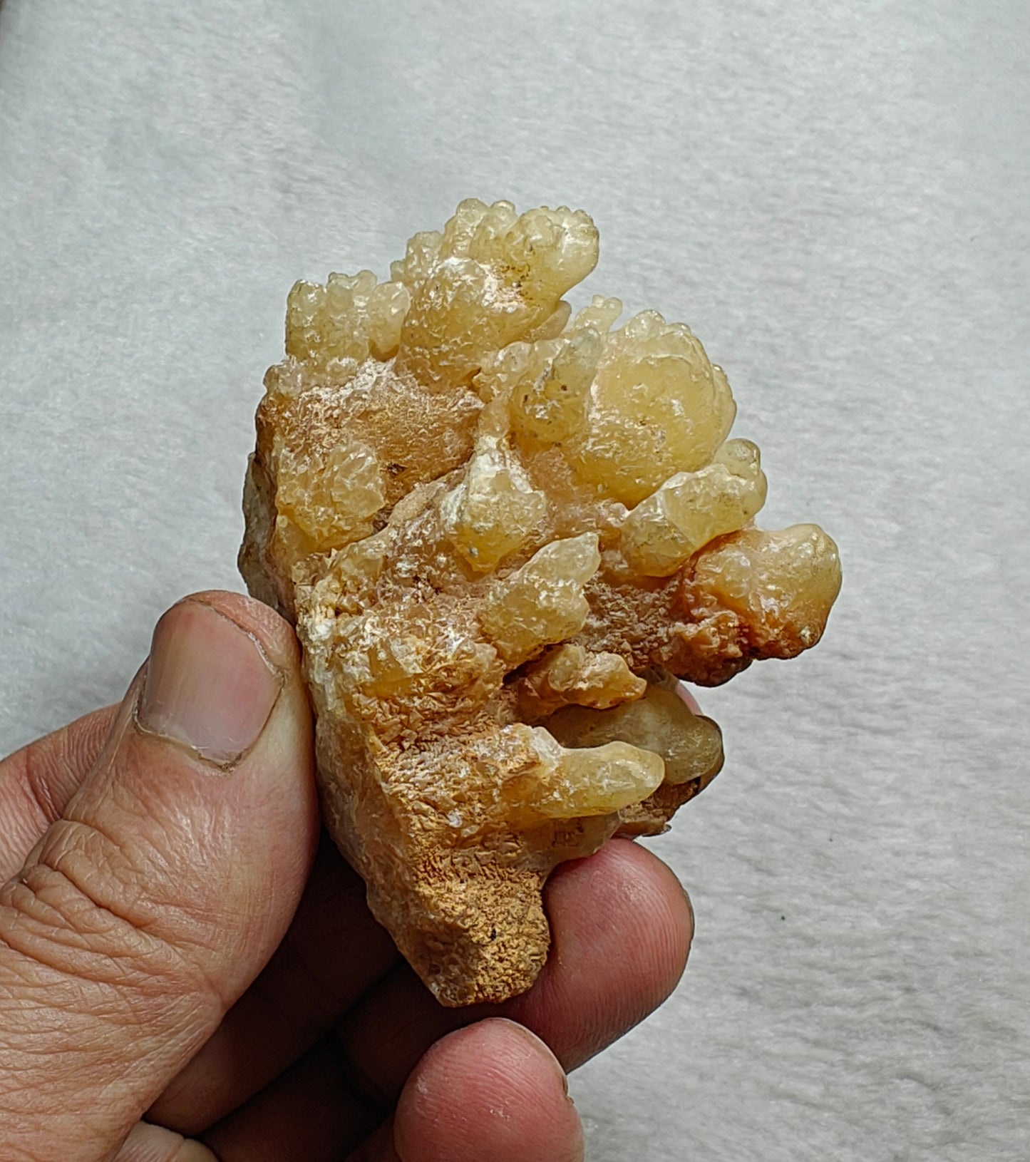 Aragonite flower shape natural terminated crystals 112 grams