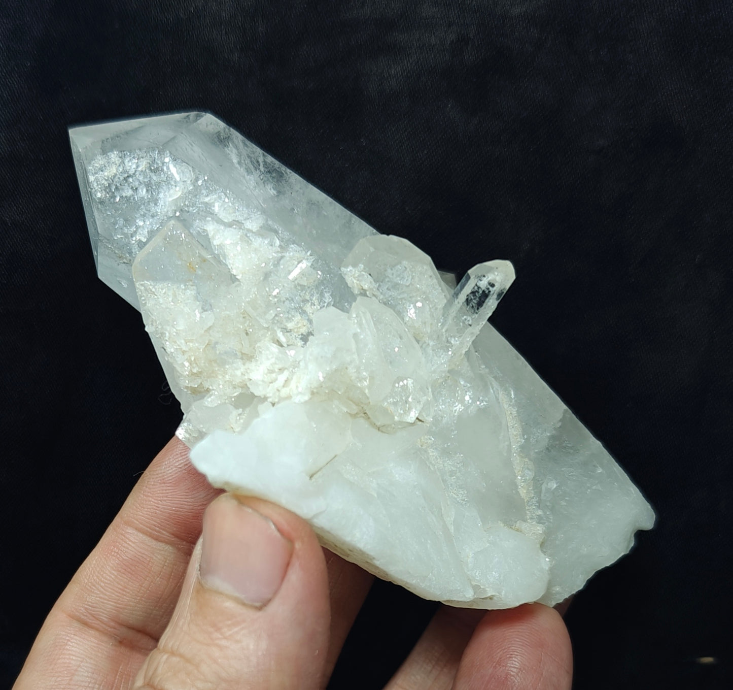 An amazing beautifully terminated clear Quartz Crystals cluster 223 grams
