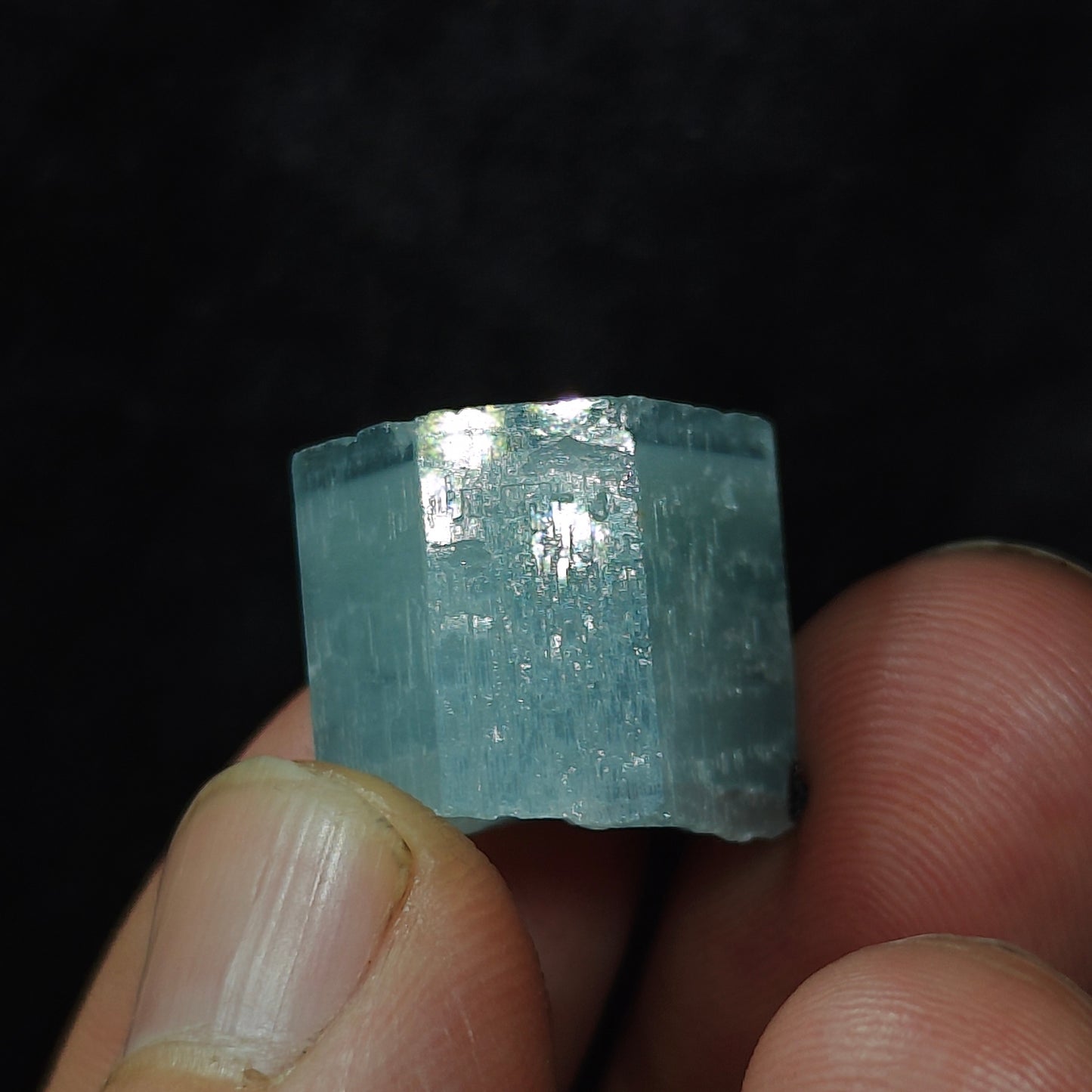 Afghanistan Aquamarine Crystal with tiny tantalite 45 carats