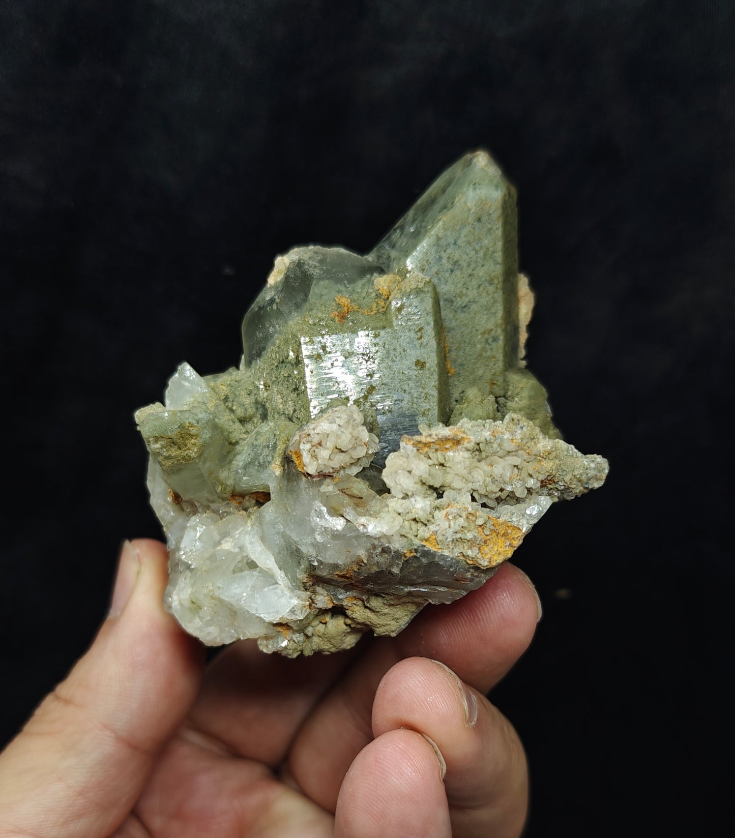 Chlorite Quartz cluster 217 grams