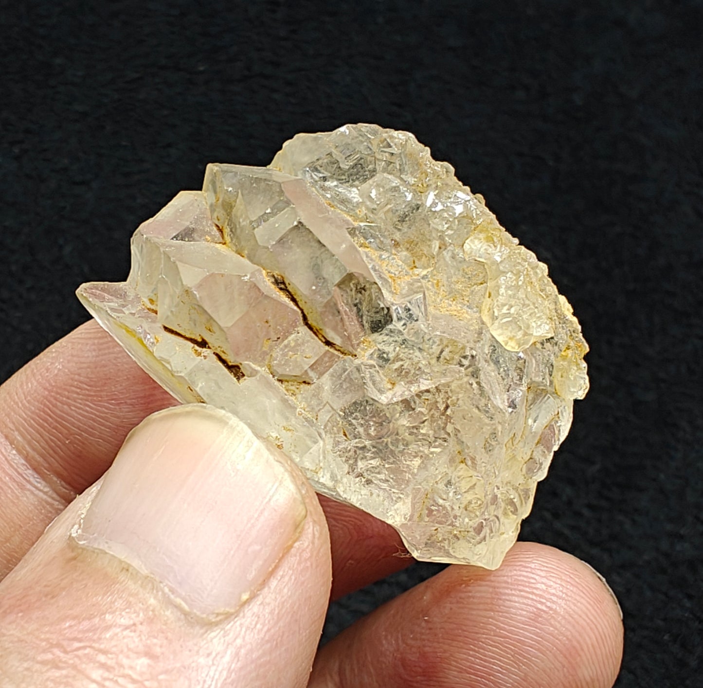 Natural terminated gwindel quartz crystal 29 grams