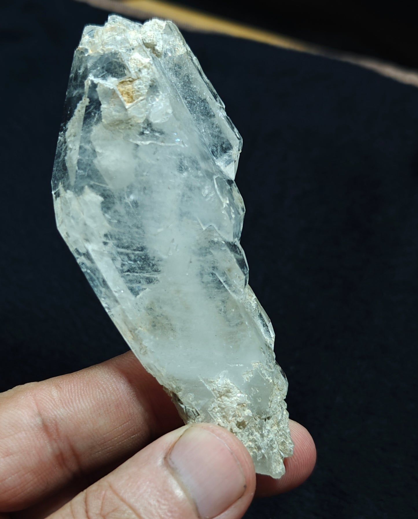 Single beautiful terminated Faden Quartz crystal specimen 79 grams