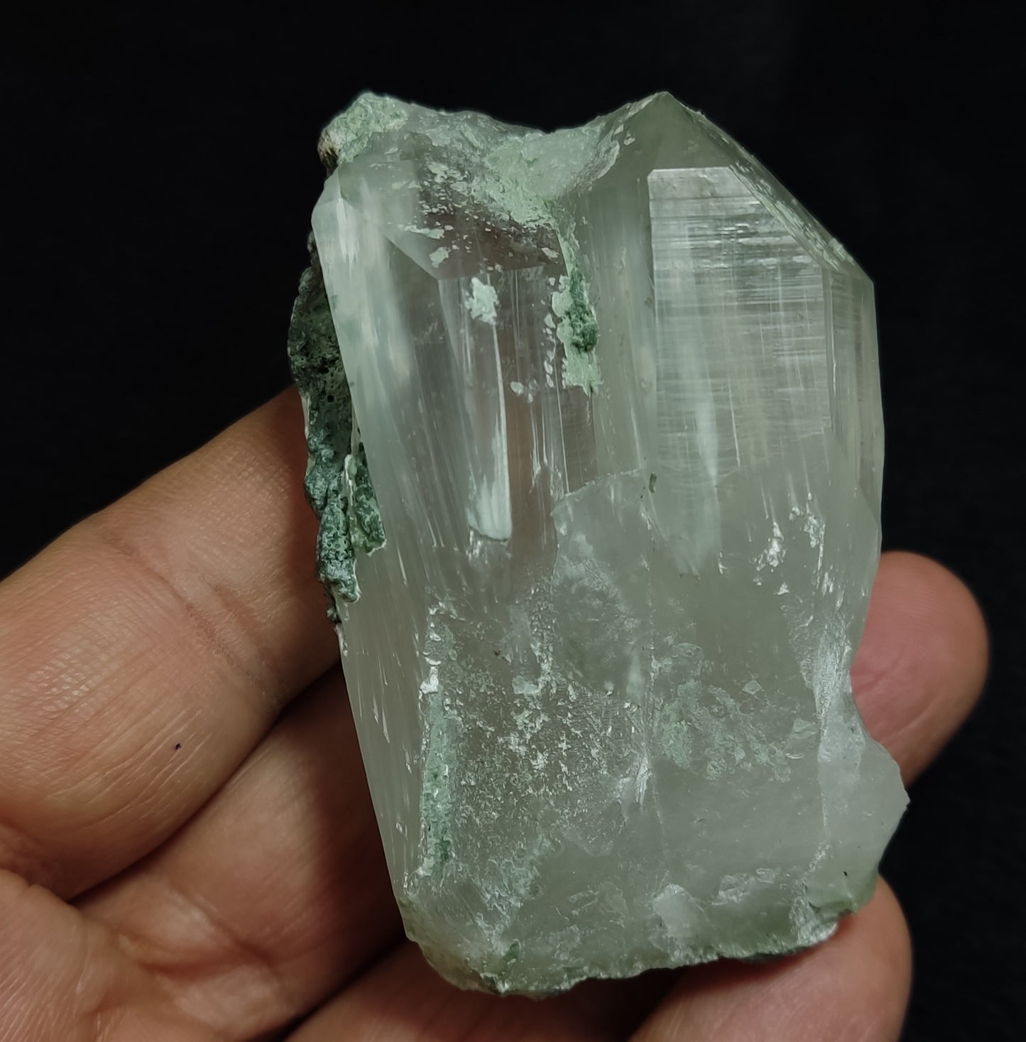 Natural amphibole Twin quartz 130 grams