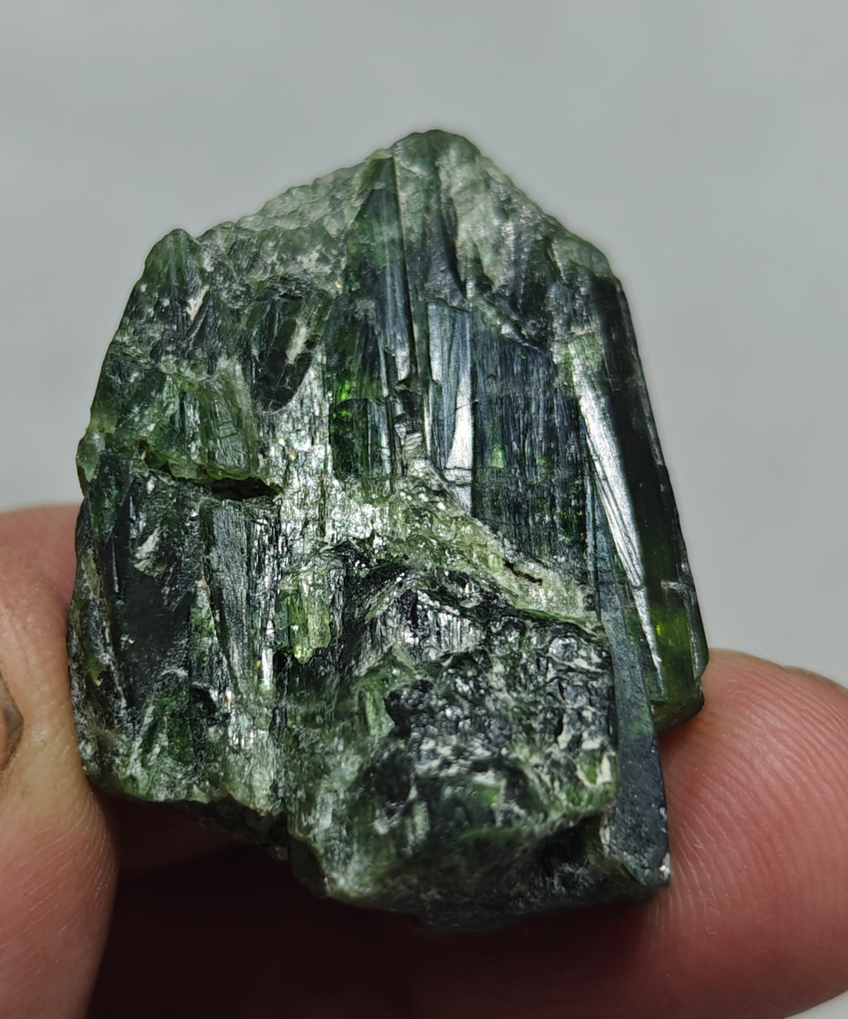 Natural Green diopside crystal 22 grams