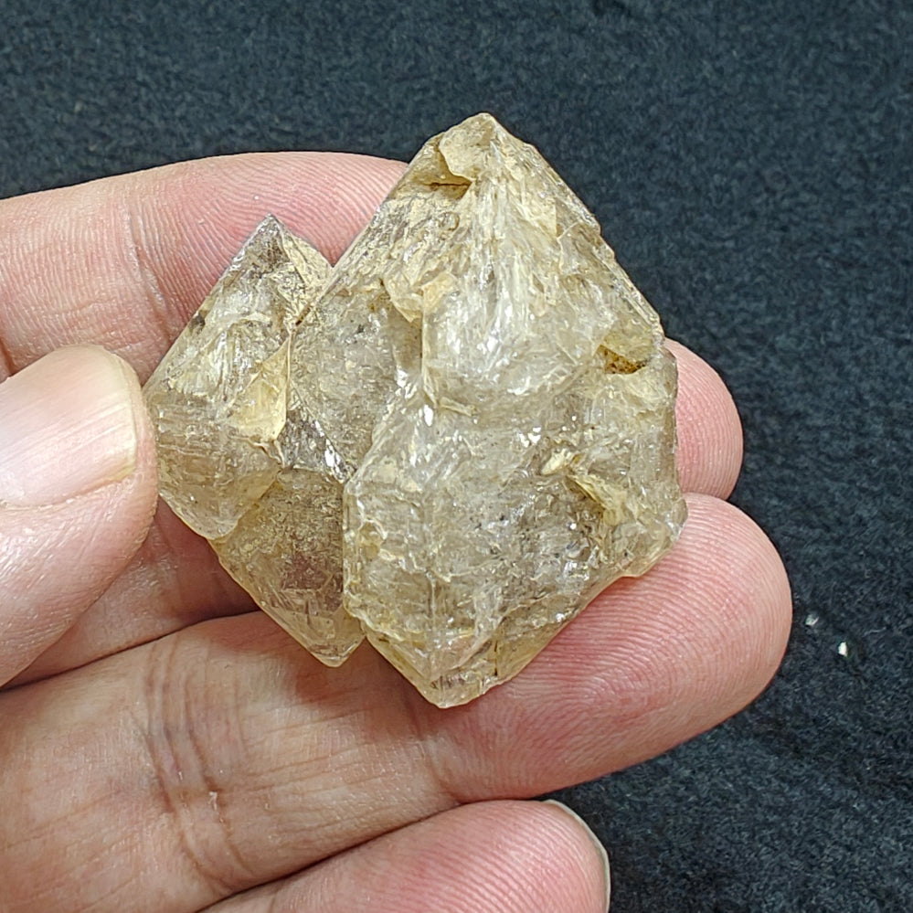 Natural window quartz fenster quartz crystal 38 grams