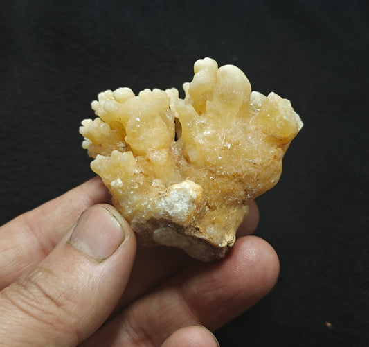 An aesthetic specimen of aragonite flower shape natural terminated crystals 89 grams