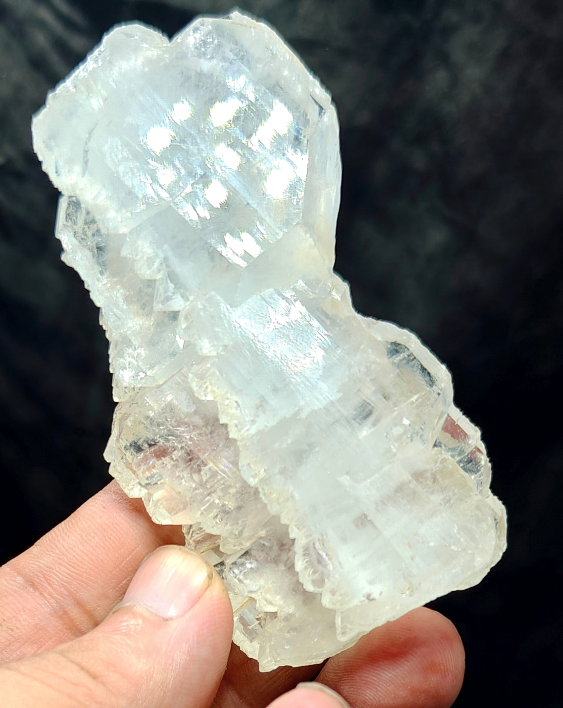 Single beautiful terminated Faden Quartz crystals specimen 167 grams