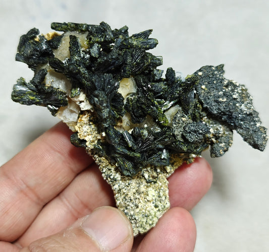 Natural Epidotes cluster 102 grams