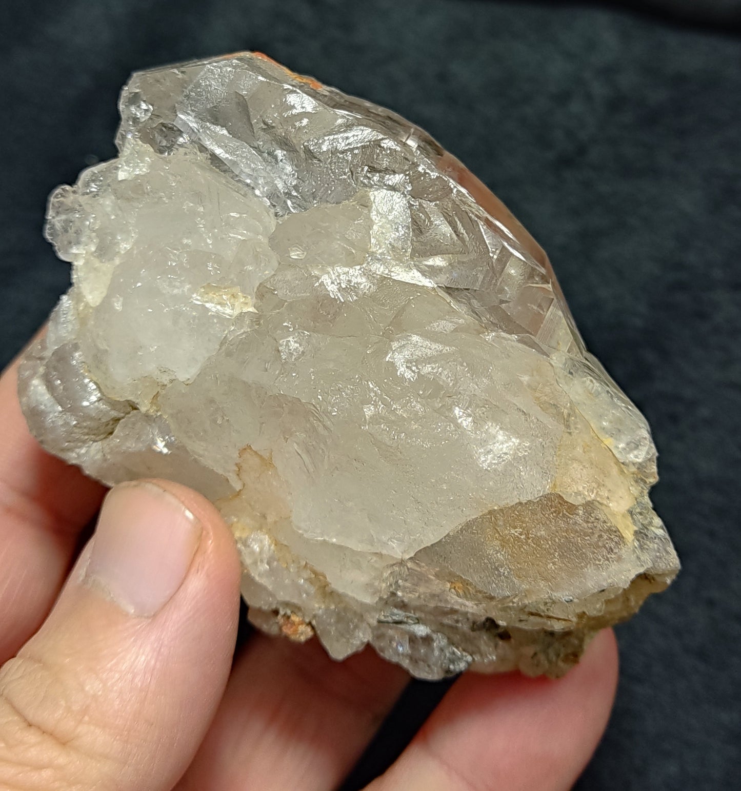 Natural terminated Quartz Crystal Specimen 219 grams