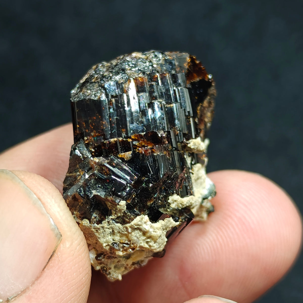 Natural dark brown Vesuvianite 19.5 grams