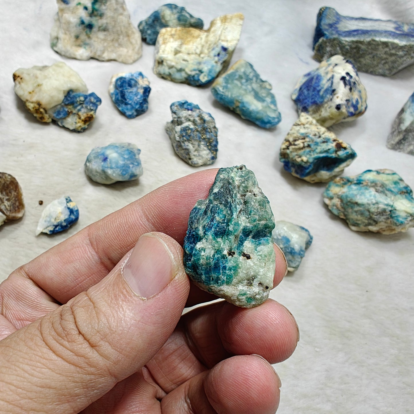 Lazurite sodalite collection 950 grams