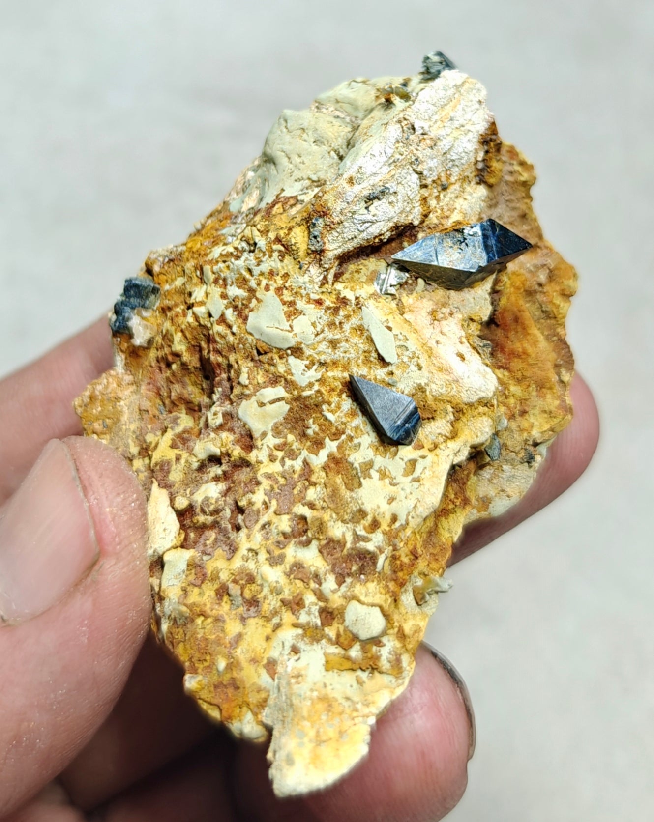Anatase Crystals on matrix 48 grams