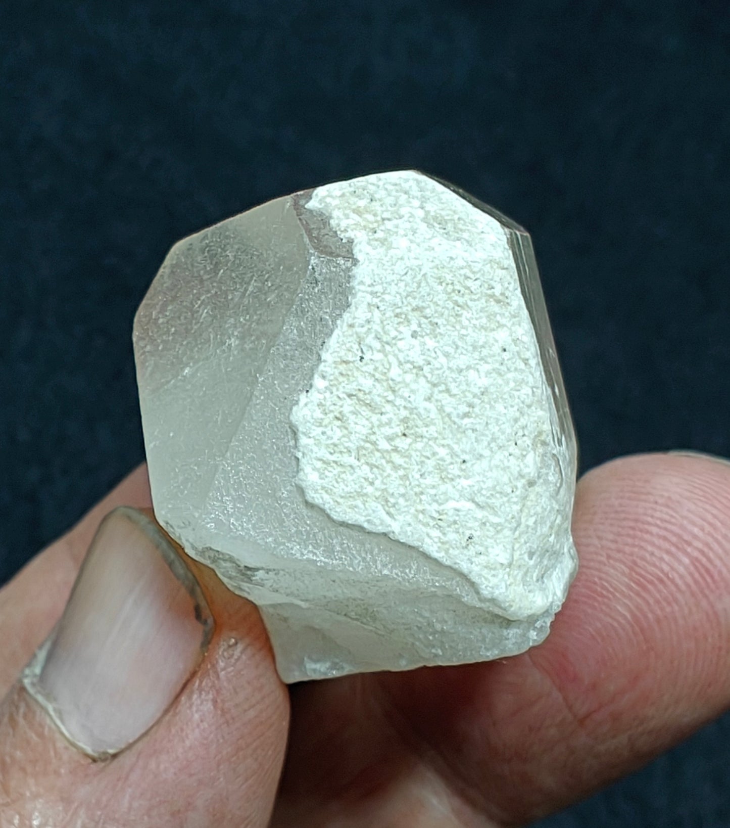 Single beautiful perfectly terminated topaz crystal 41 grams