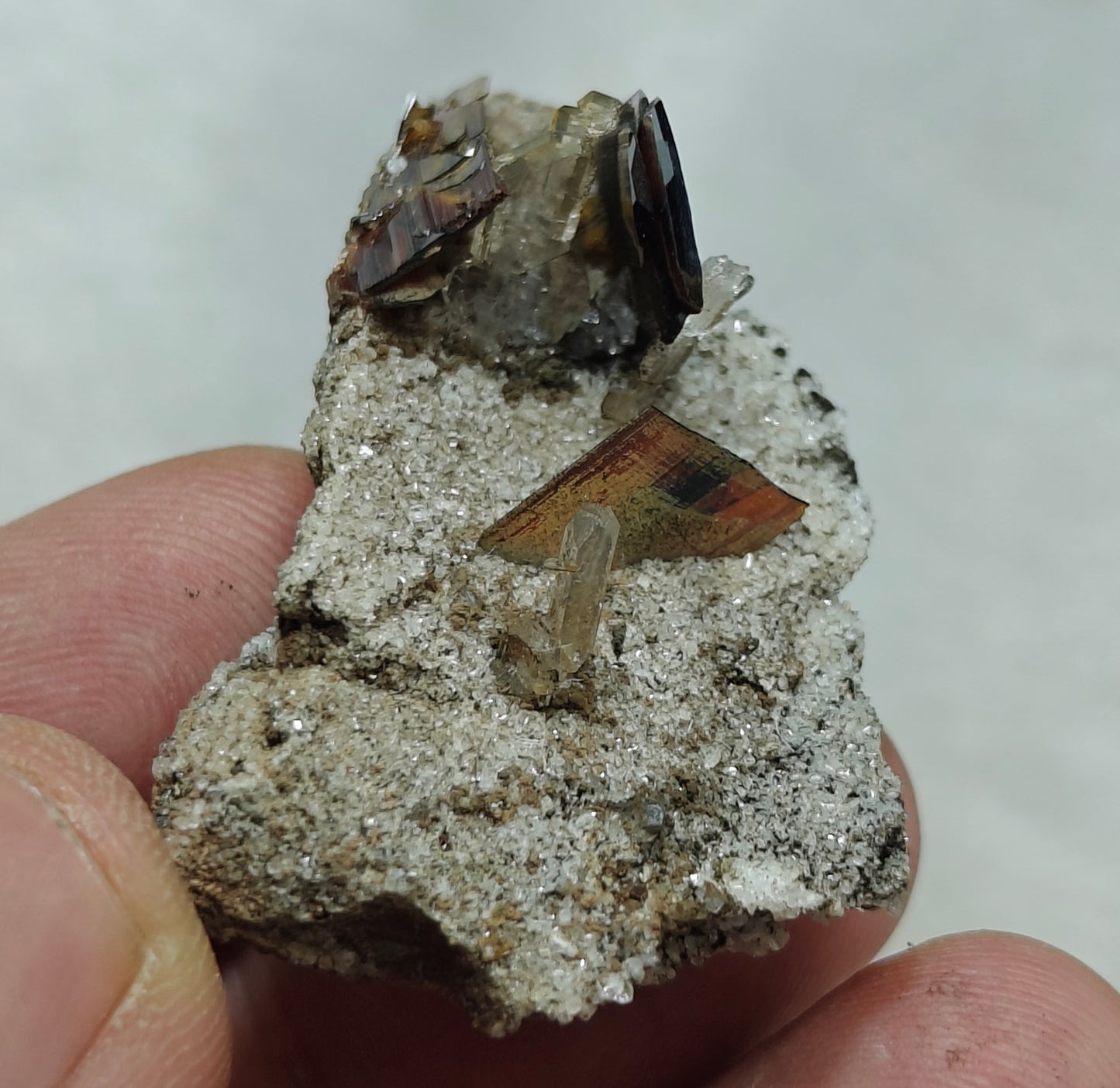 Natural brookite specimen 17 grams