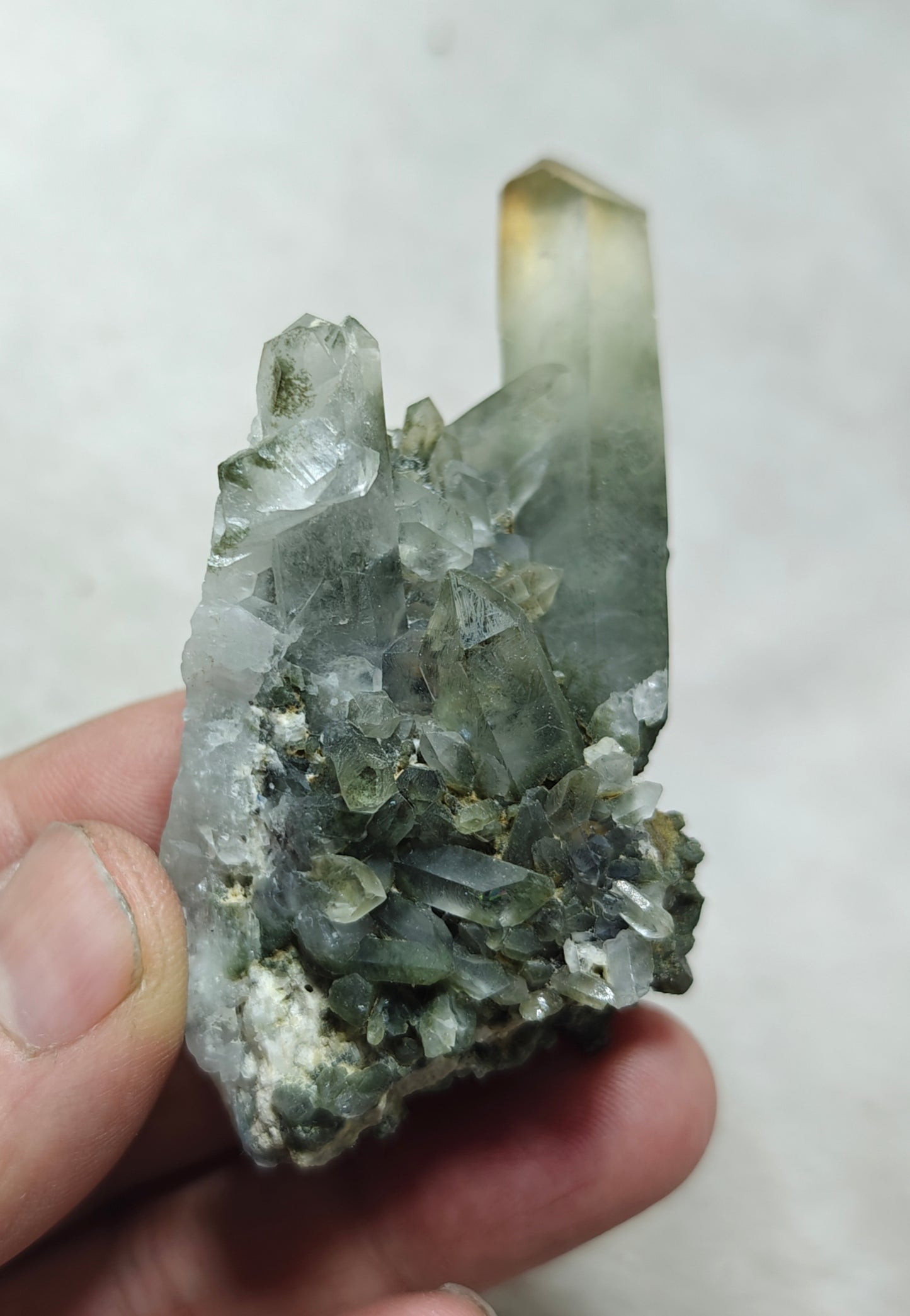 Chlorite Quartz cluster 70 grams