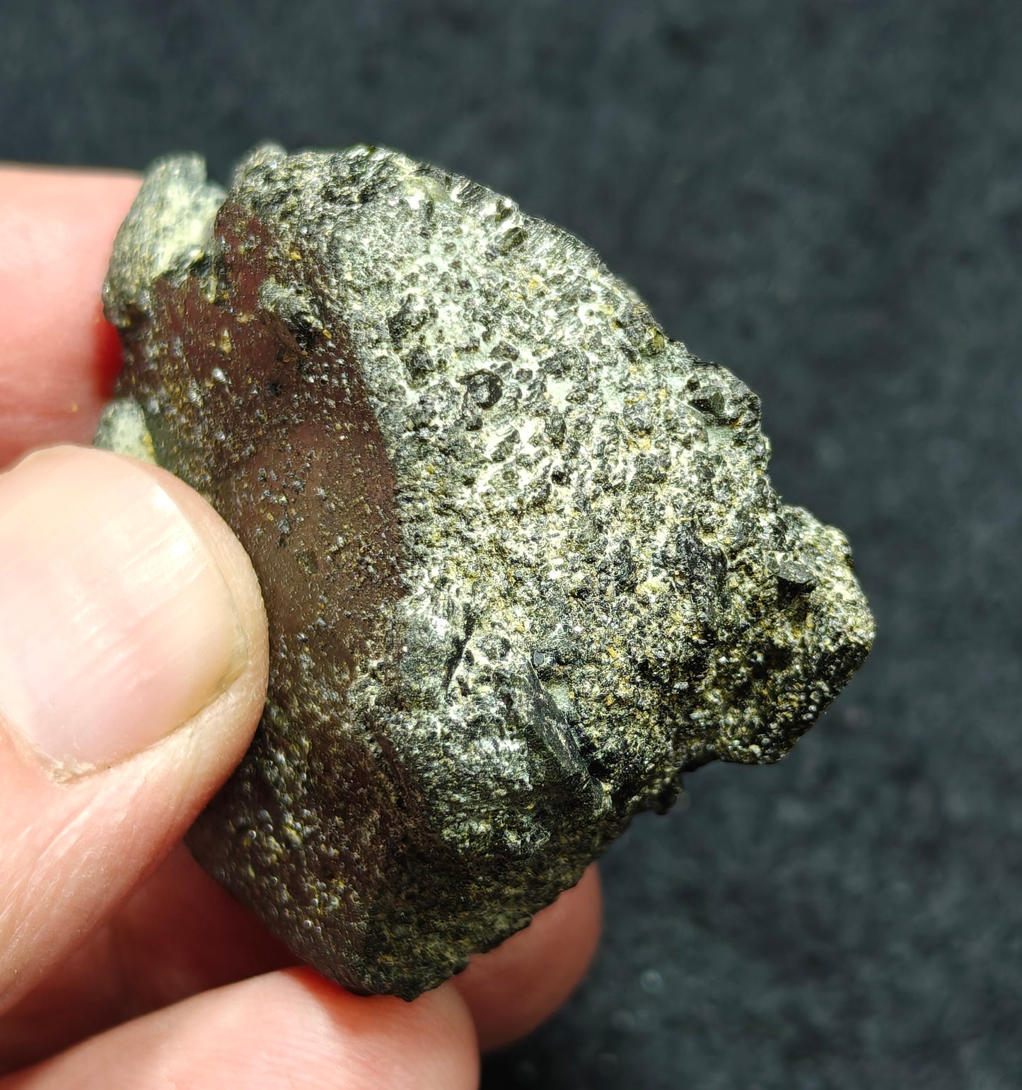 Natural dark green color epidote crystal 84 grams