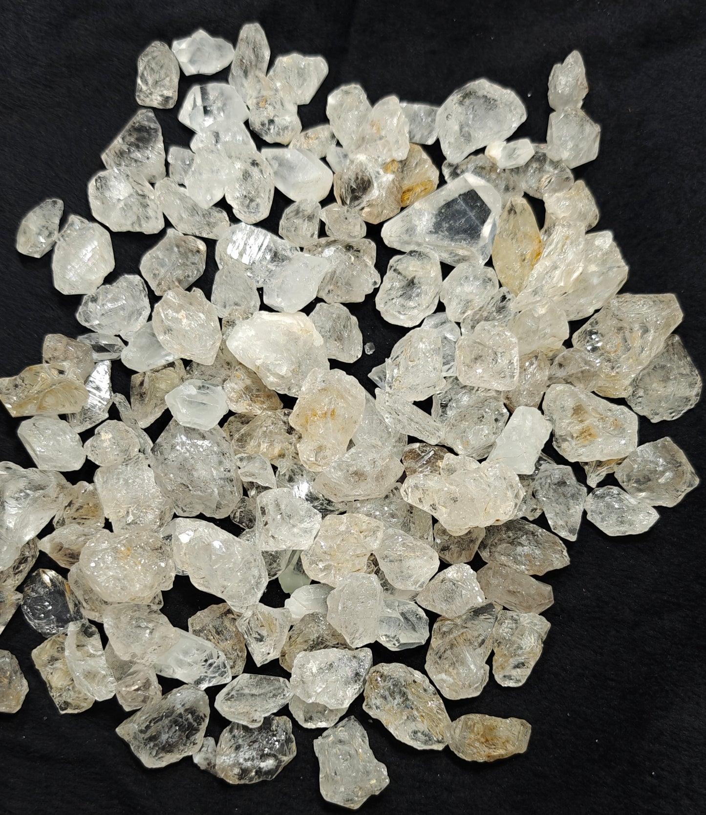 Natural diamond quartz collection 780 grams