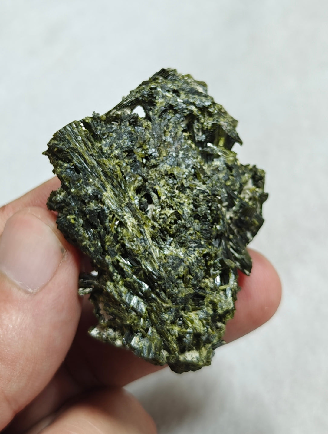 An Amazing specimen of lusterous Epidote 51 grams