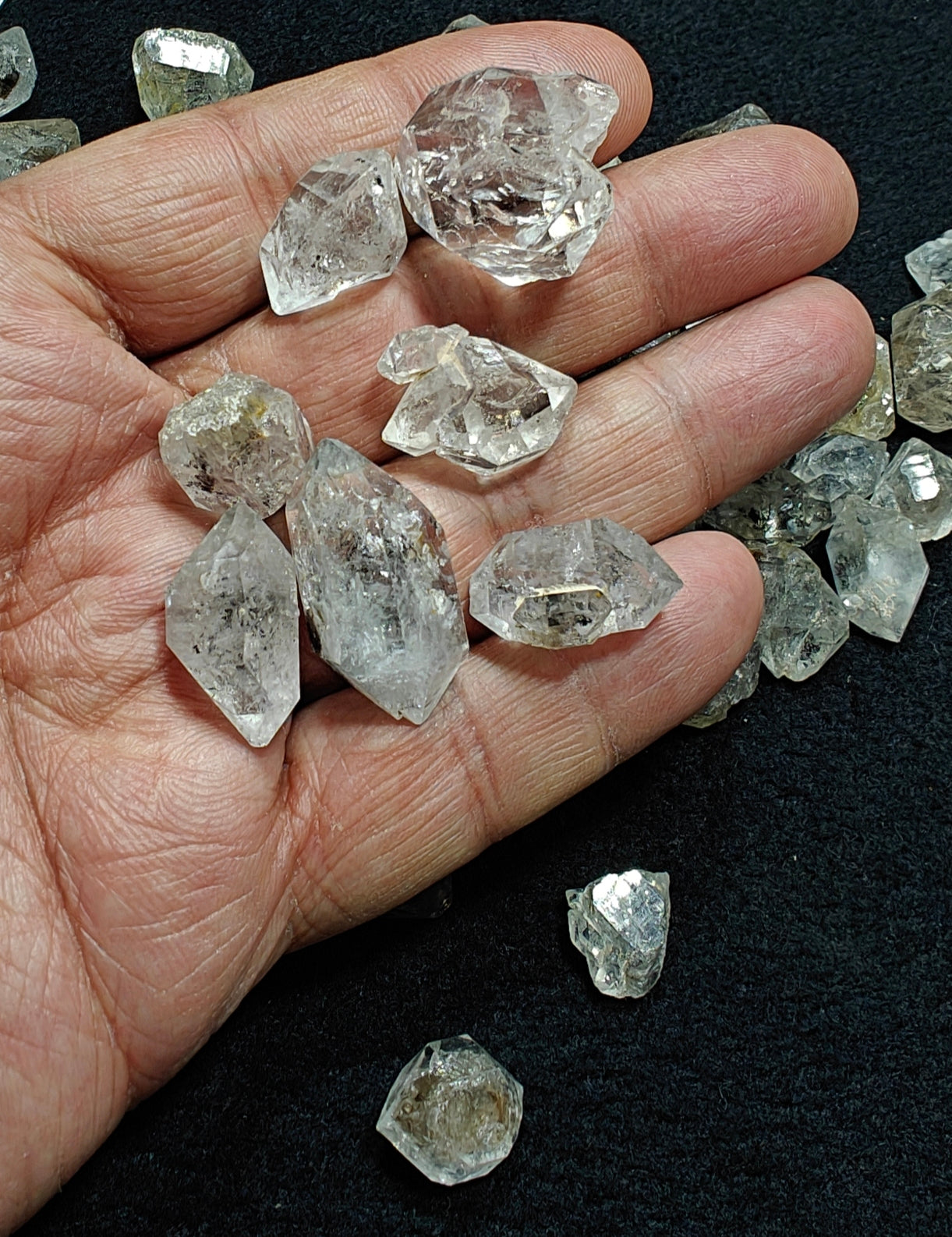 220 grams diamond quartz crystals some with carbon inclusions