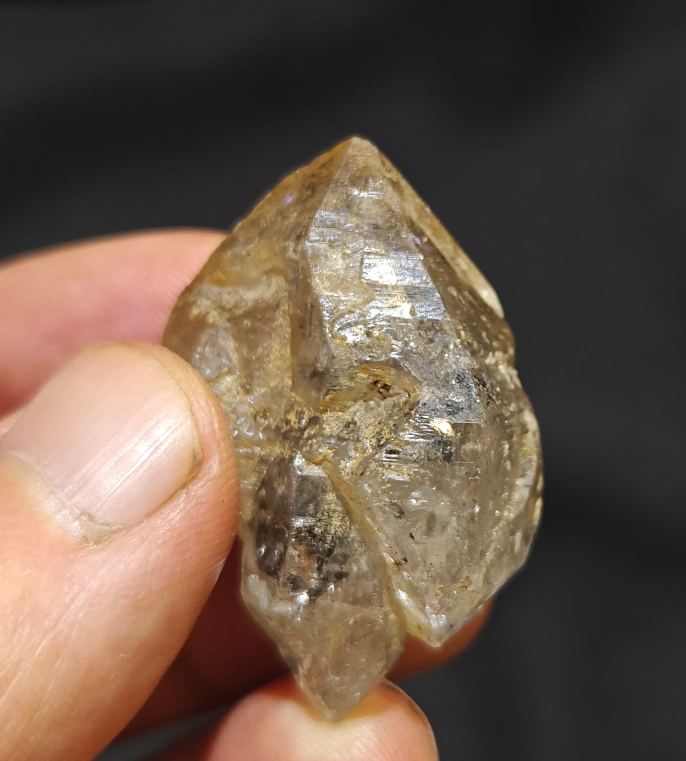 Natural Aesthetic Fenster Like Terminated Quartz Crystal with Black Inclusions 4.5x2.8x1.5cm