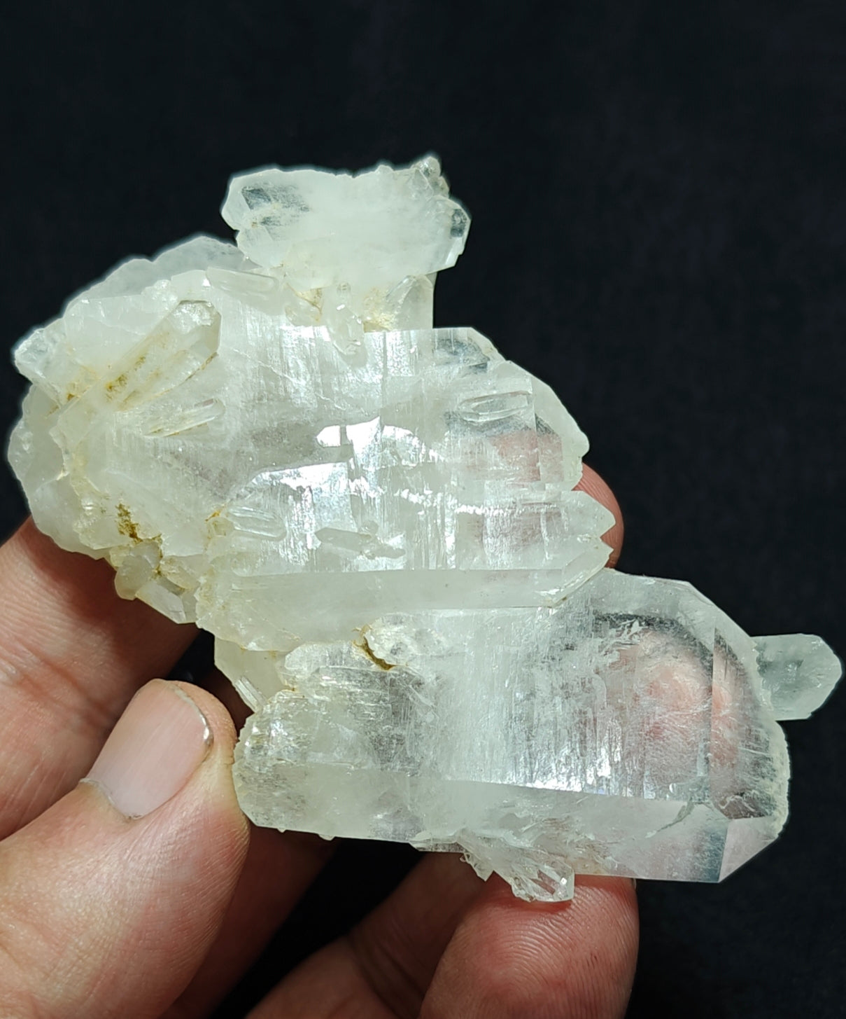 Single beautiful terminated Faden Quartz crystals specimen 83 grams