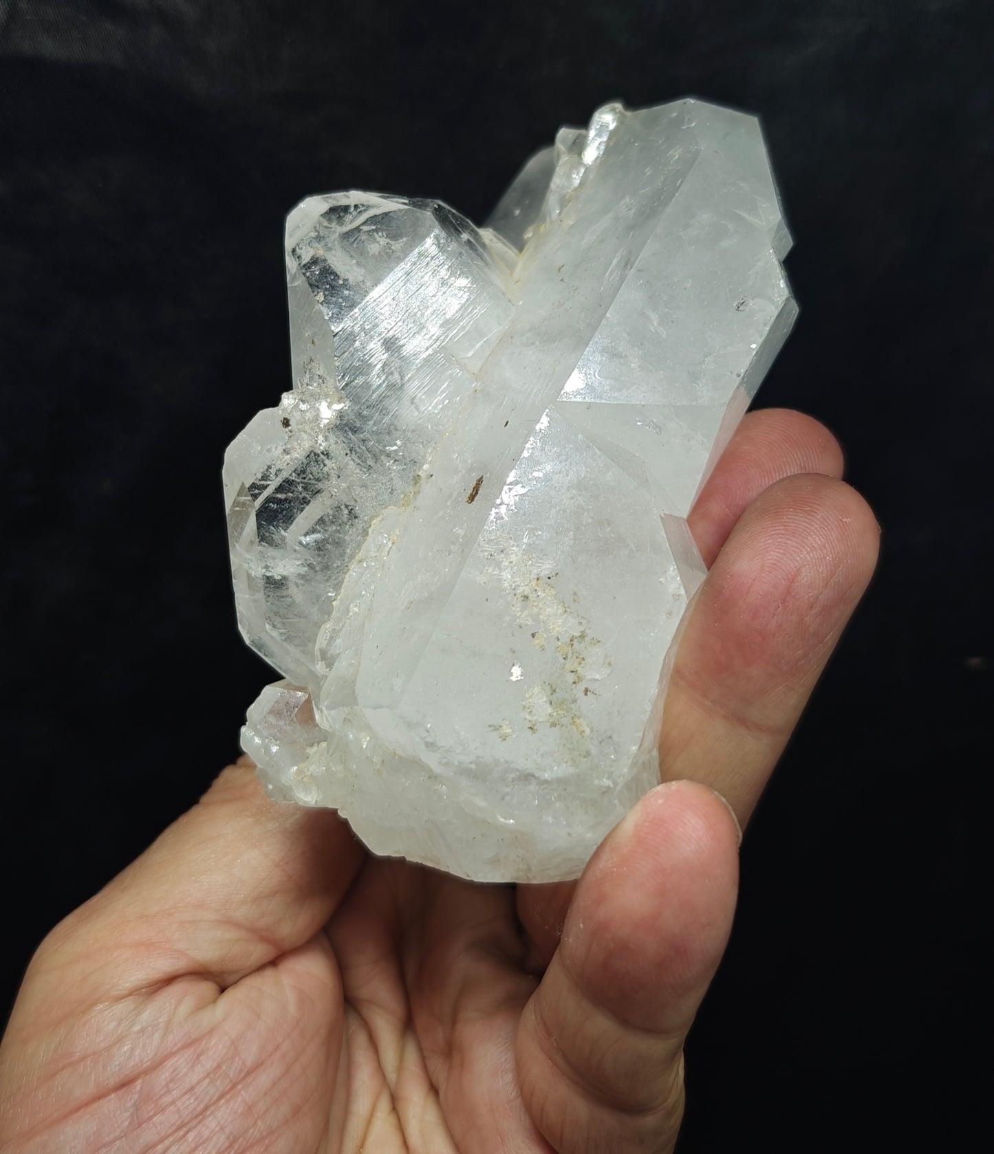 Faden Quartz crystal specimen 426 grams