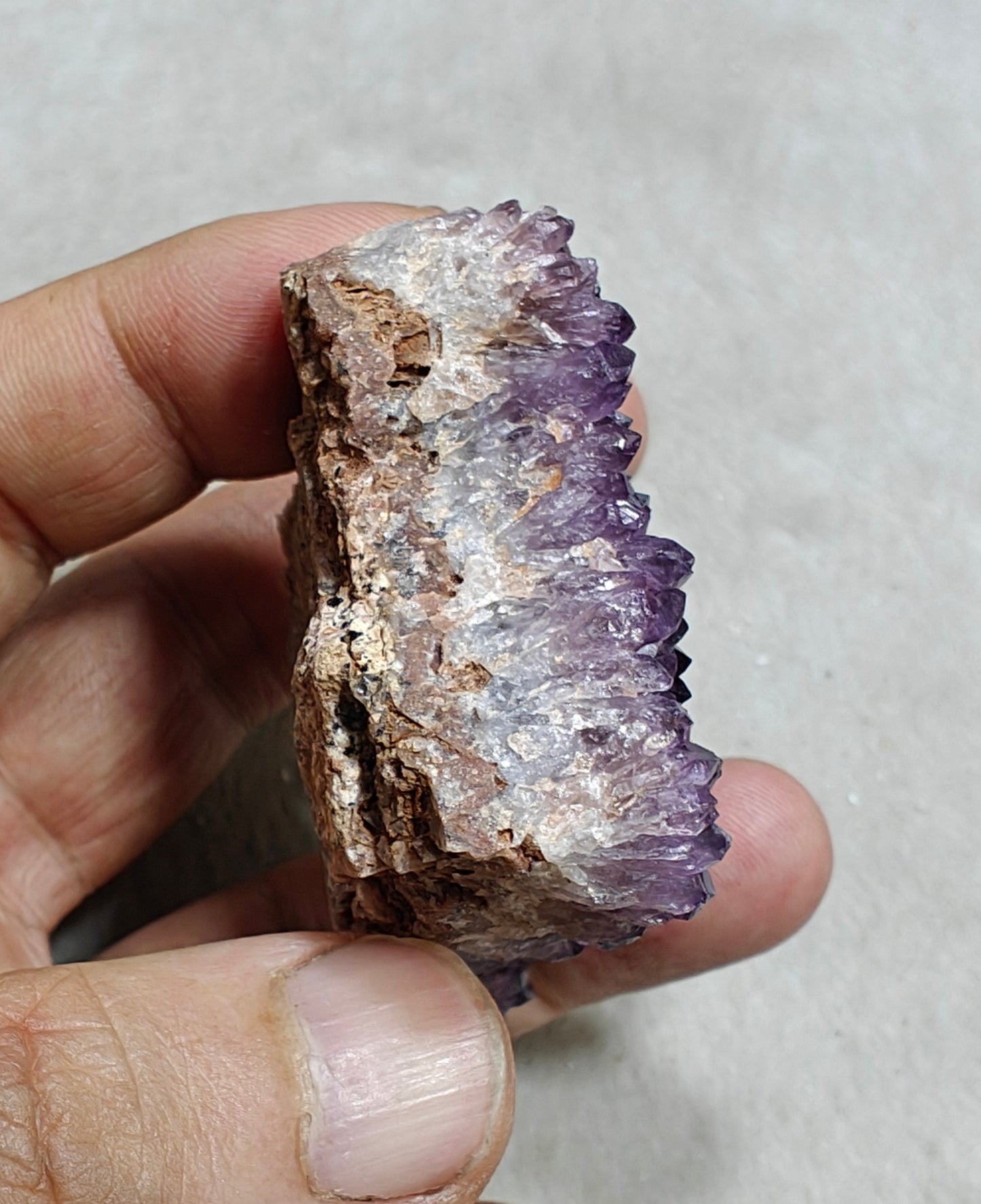 Drusy Amethyst crystals Cluster 89 grams