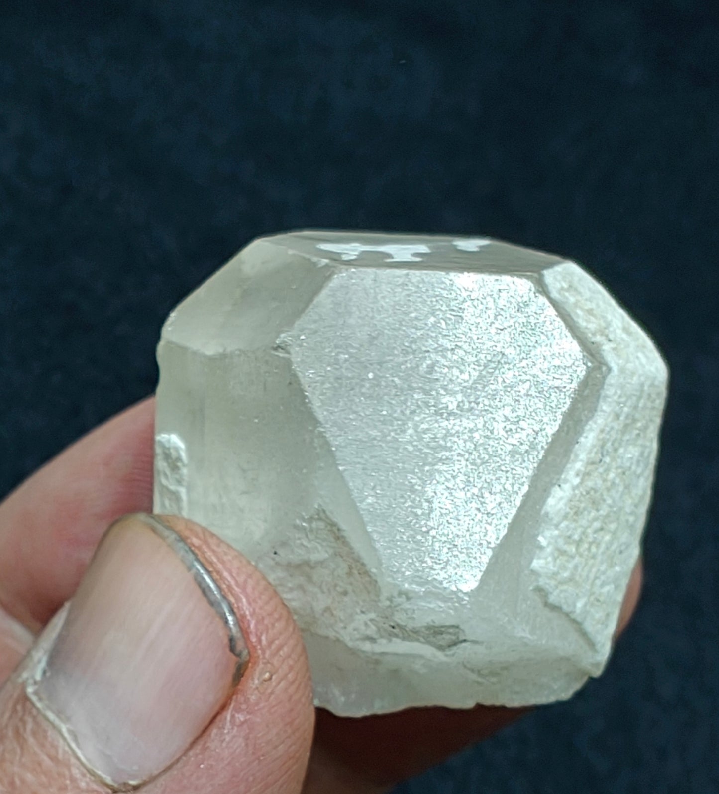 Single beautiful perfectly terminated topaz crystal 41 grams