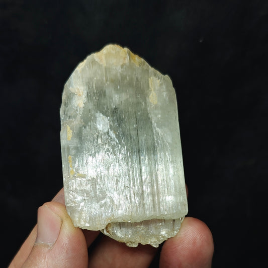 Natural spodumene crystal 81 grams