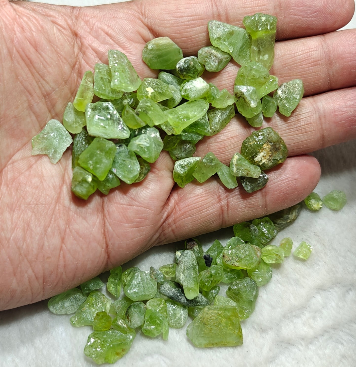 75 grams Natural peridot