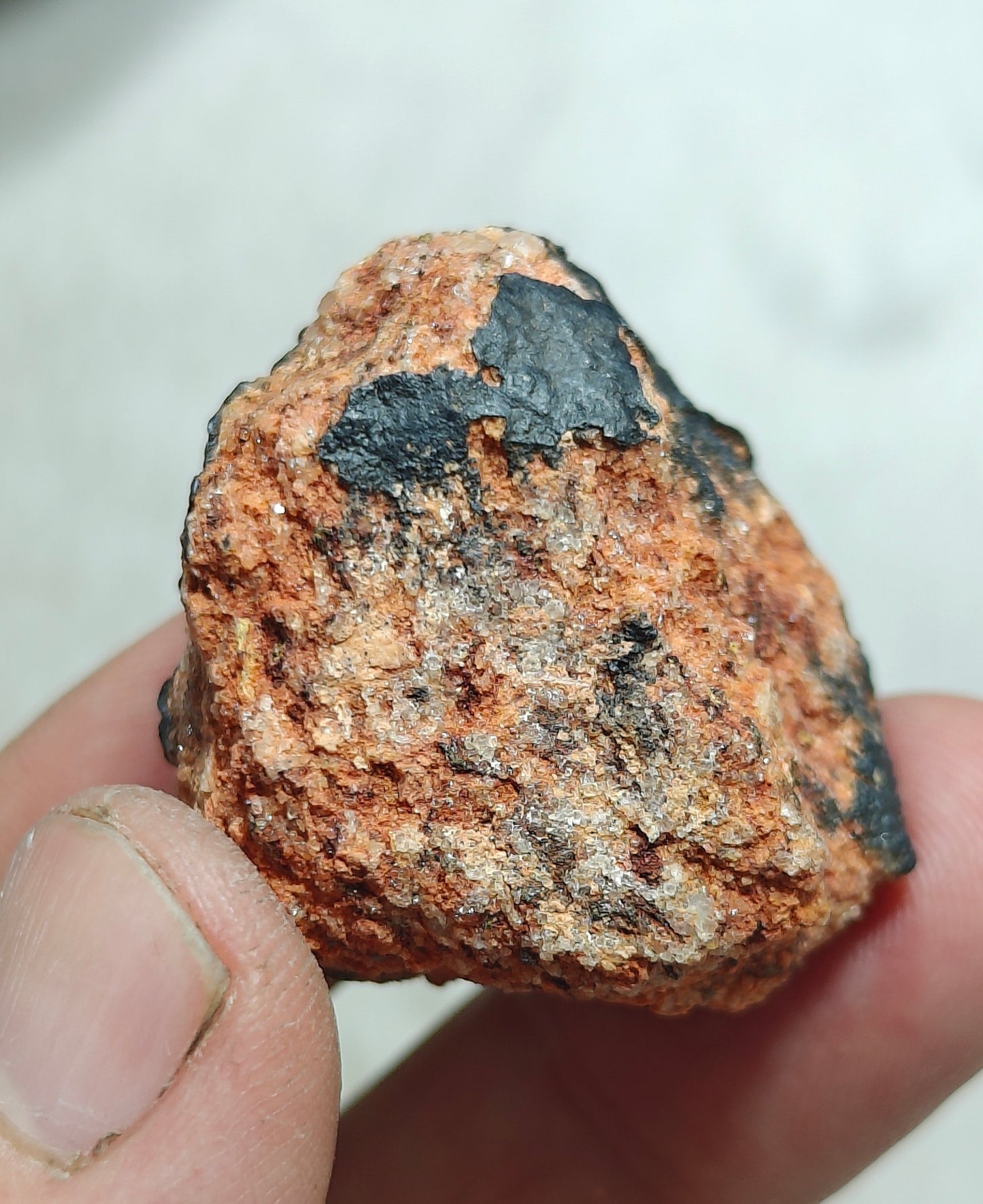 Hollandite on matrix 38g