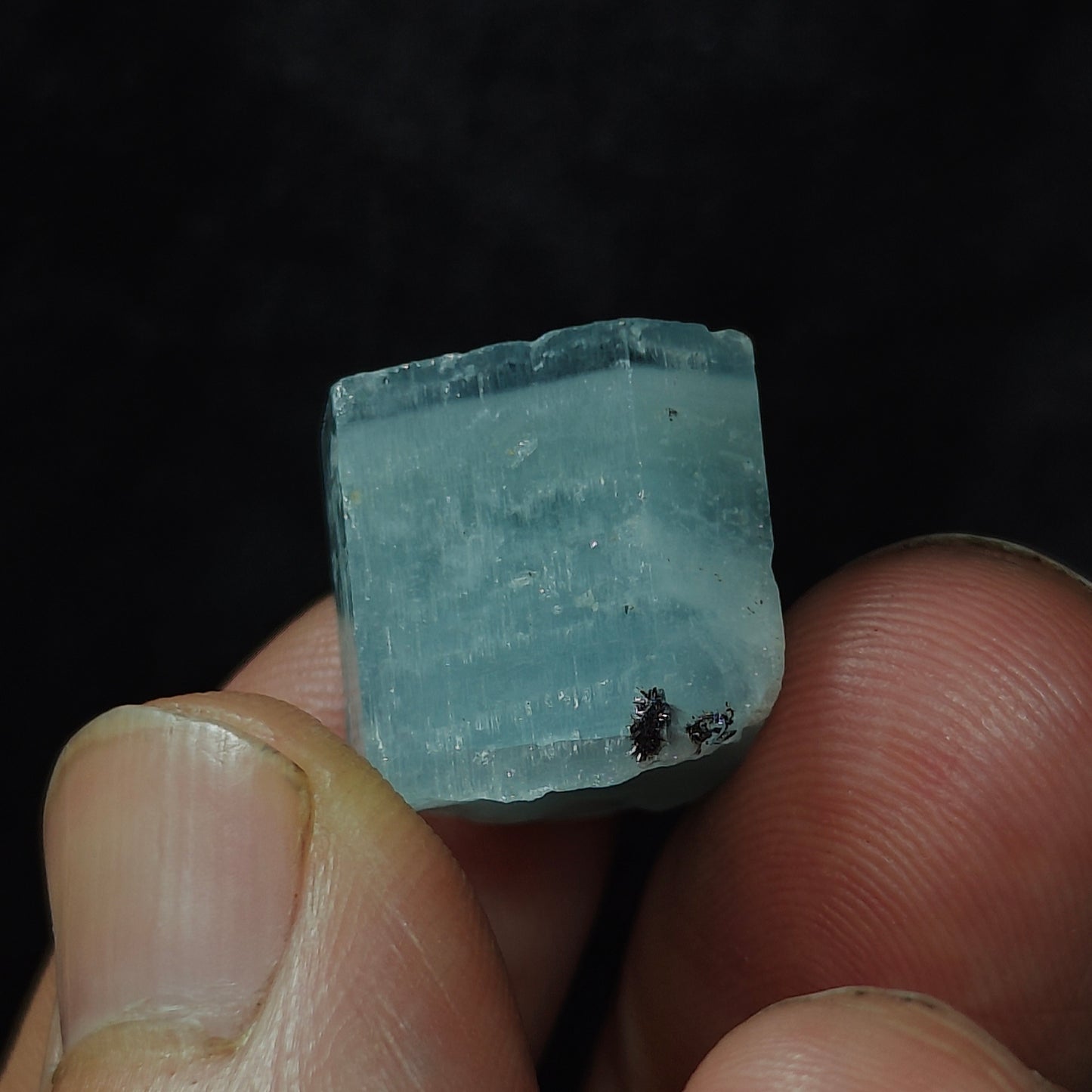 Afghanistan Aquamarine Crystal with tiny tantalite 45 carats