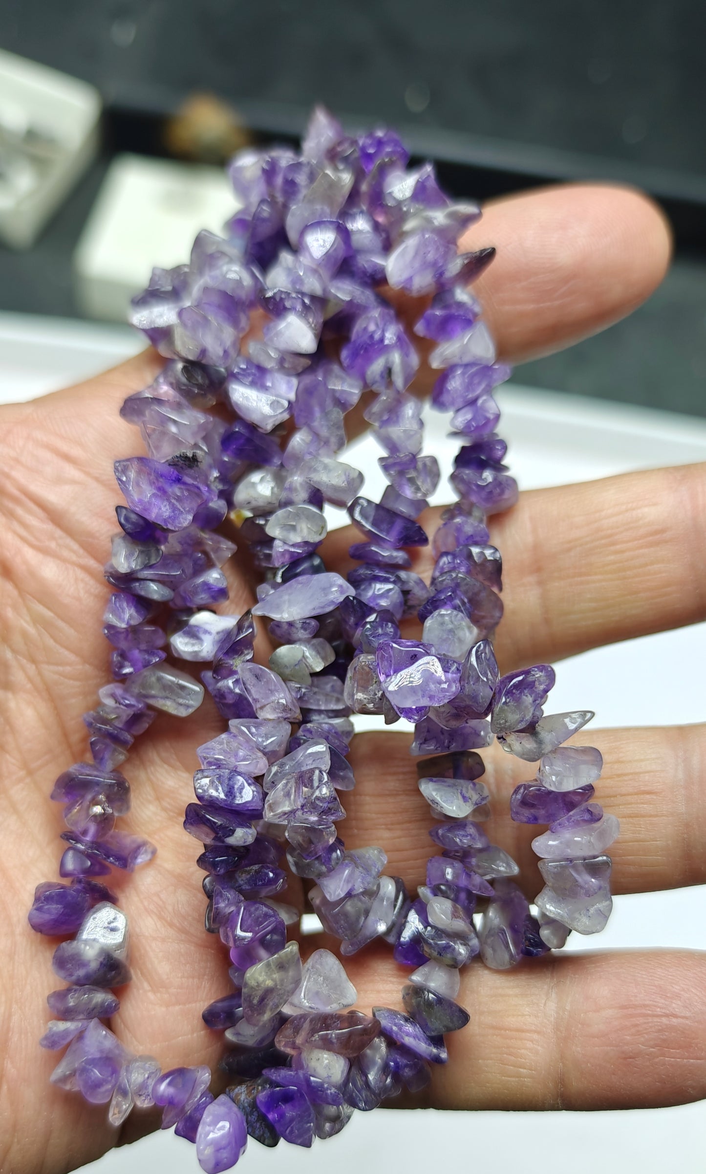 Natural amethyst strand