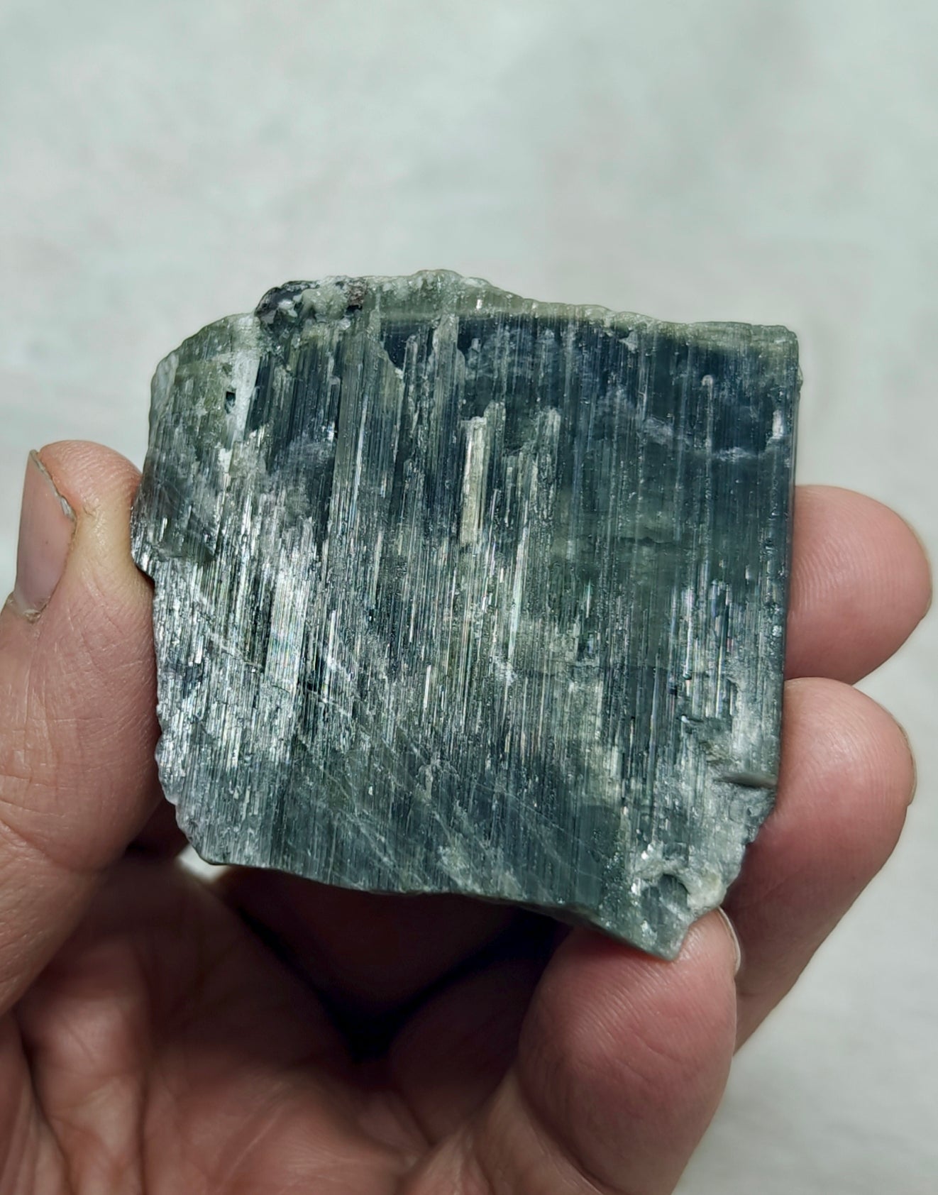 Dark green Tourmalines crystal 80 grams