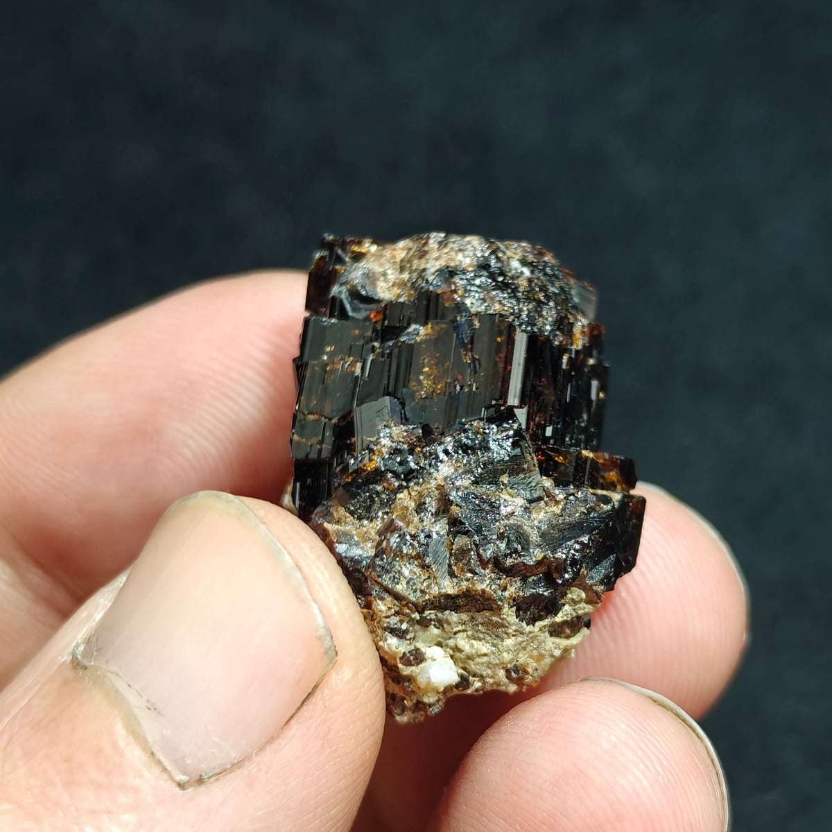 Natural dark brown Vesuvianite 19.5 grams