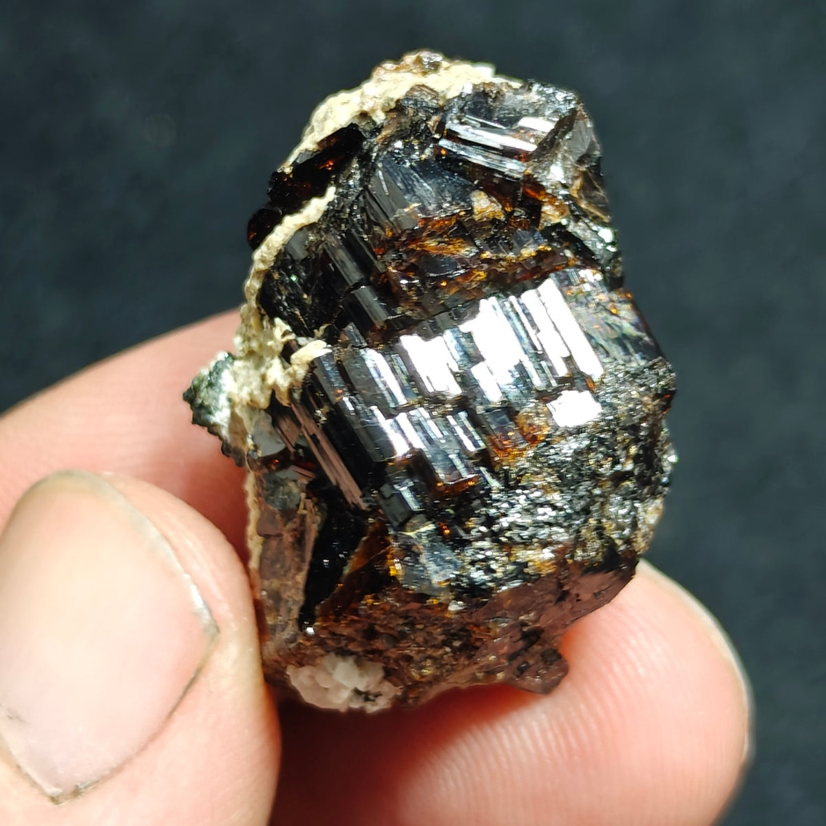 Natural dark brown Vesuvianite 19.5 grams