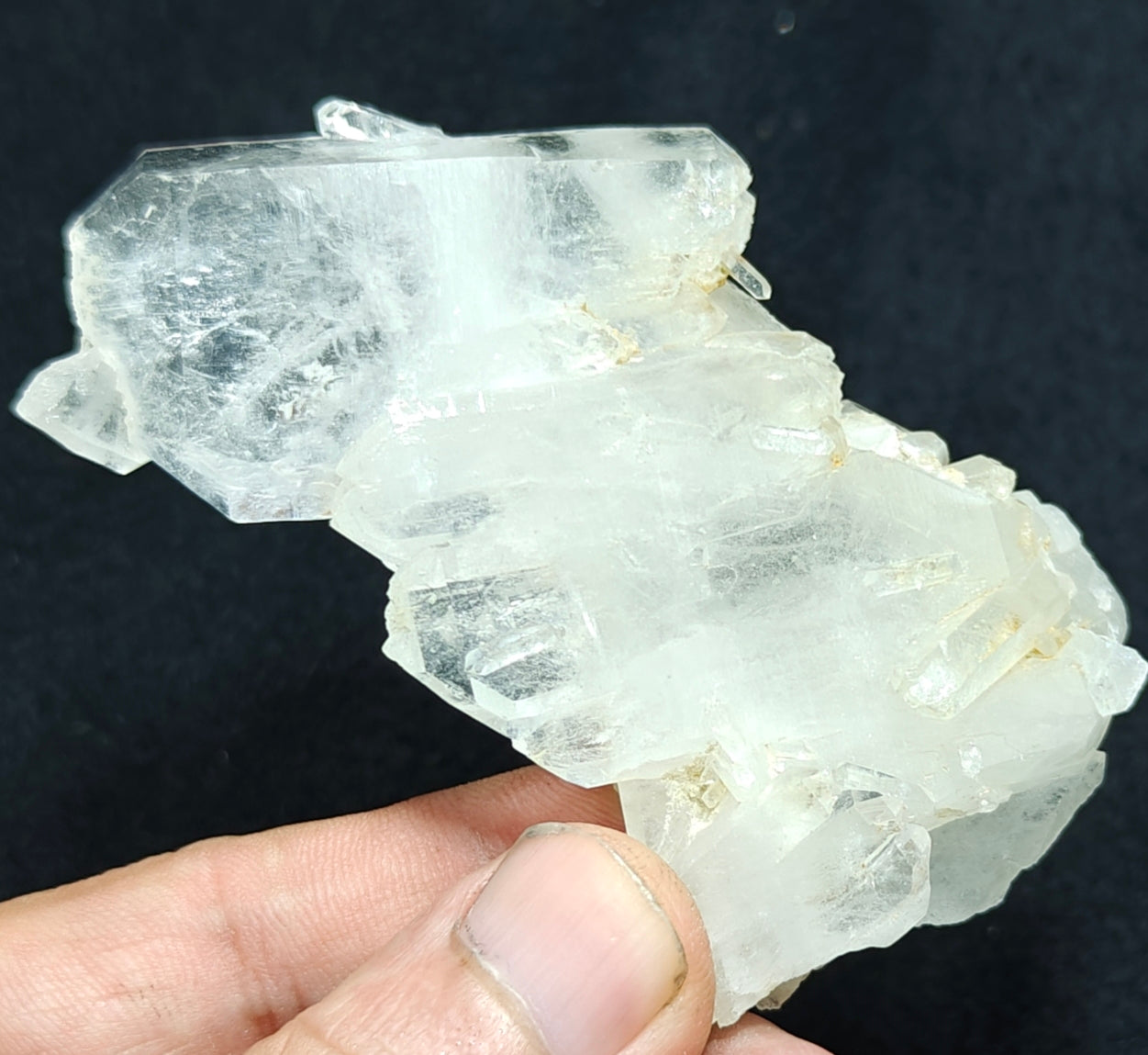 Single beautiful terminated Faden Quartz crystals specimen 83 grams