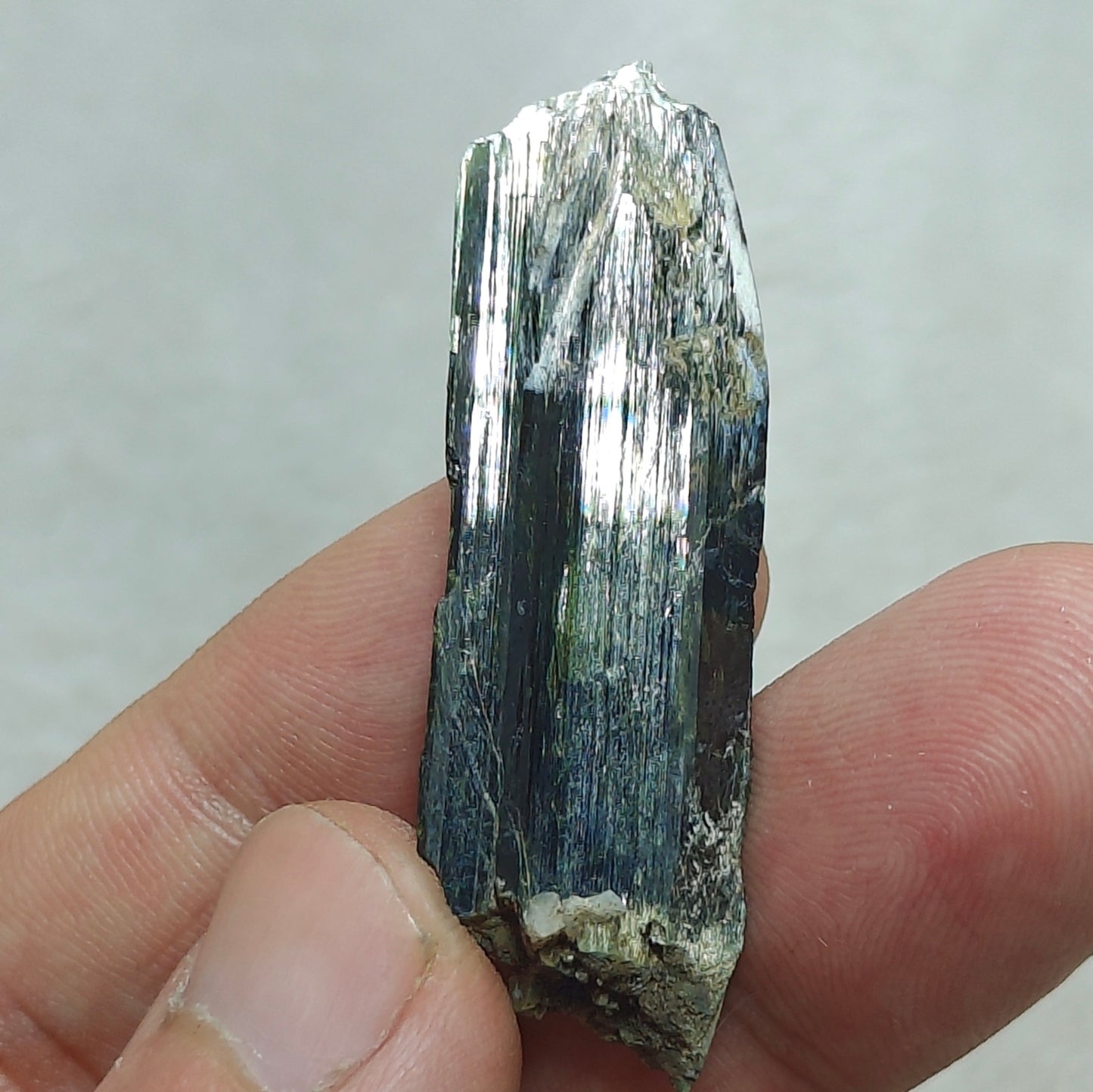 Natural aegirine crystal 9 grams