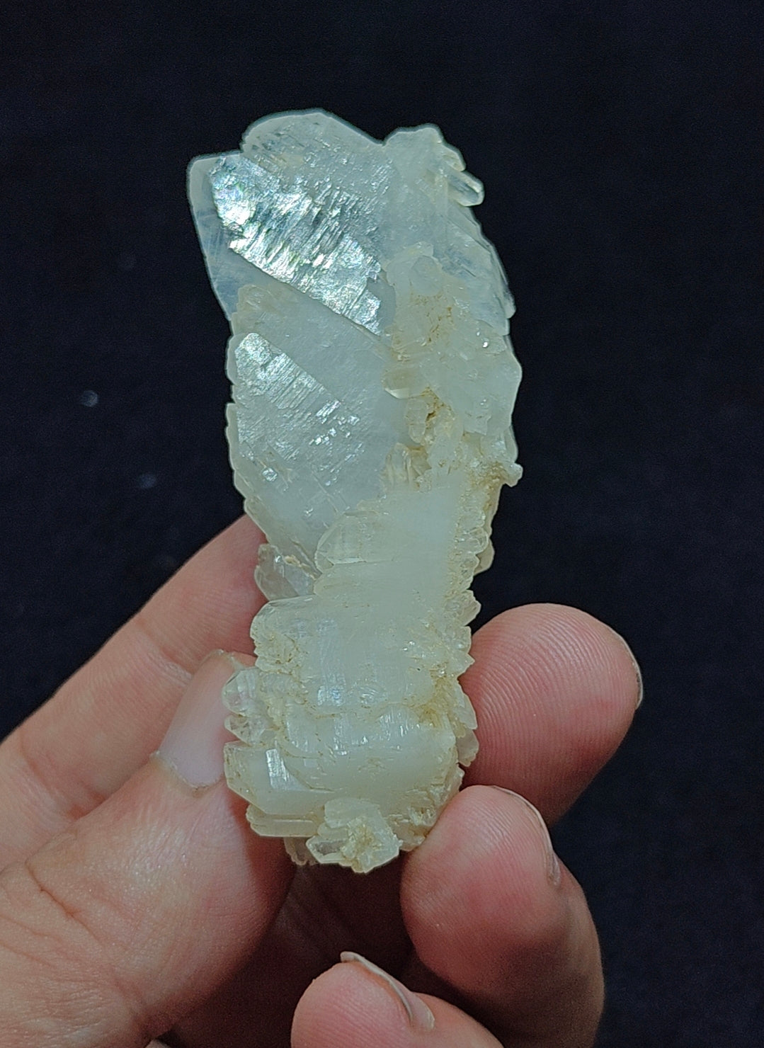 Single beautiful terminated Faden Quartz crystal specimen 45 grams