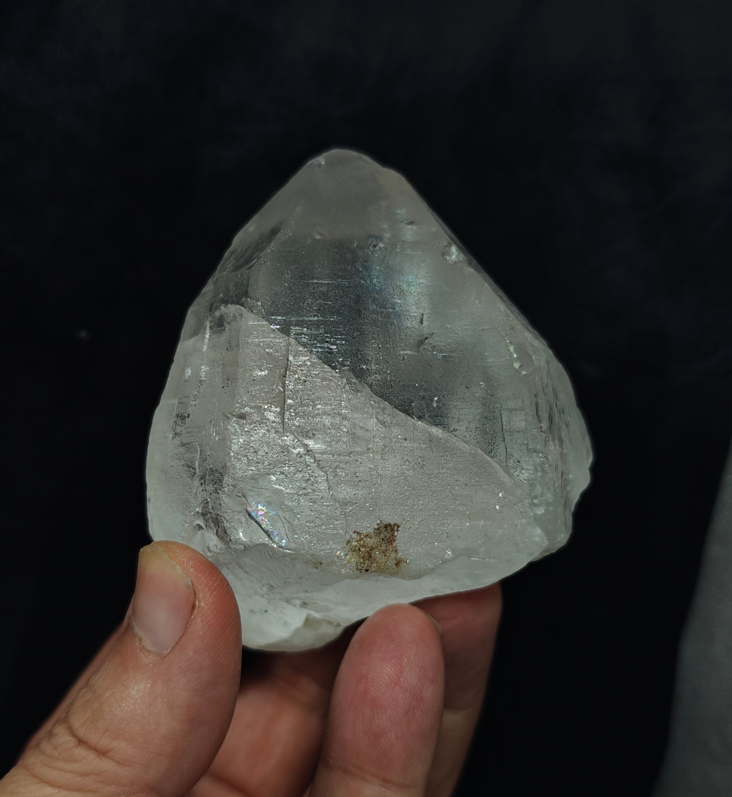 Natural clear terminated Quartz Crystal 306 grams