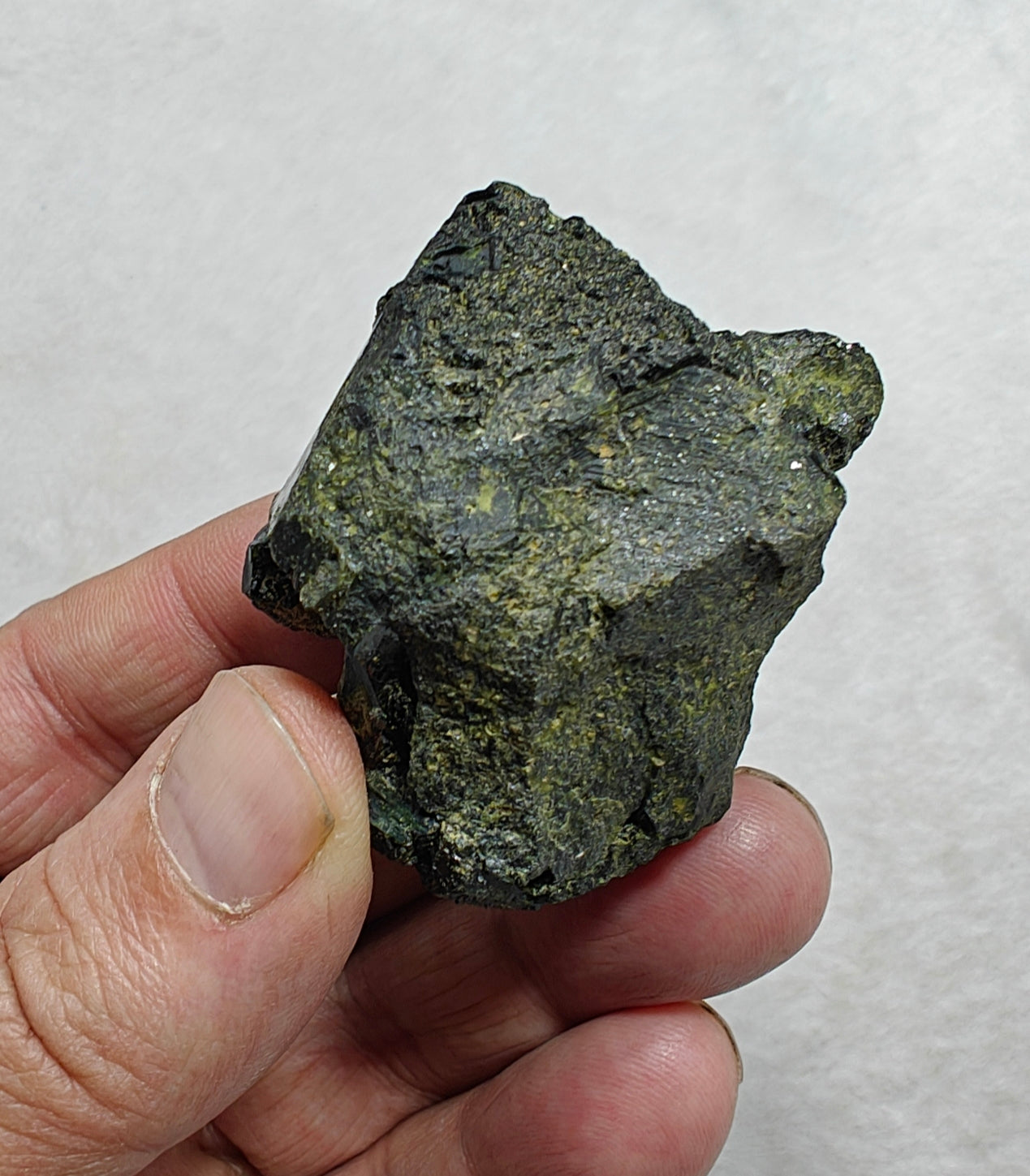 Natural dark green color epidote crystal 124 grams