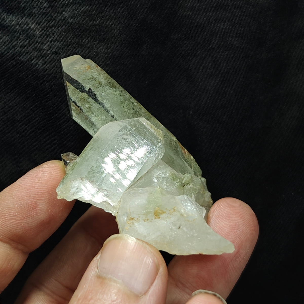 両剣クローライトクォーツ（緑泥石入り水晶）クラスター 64g